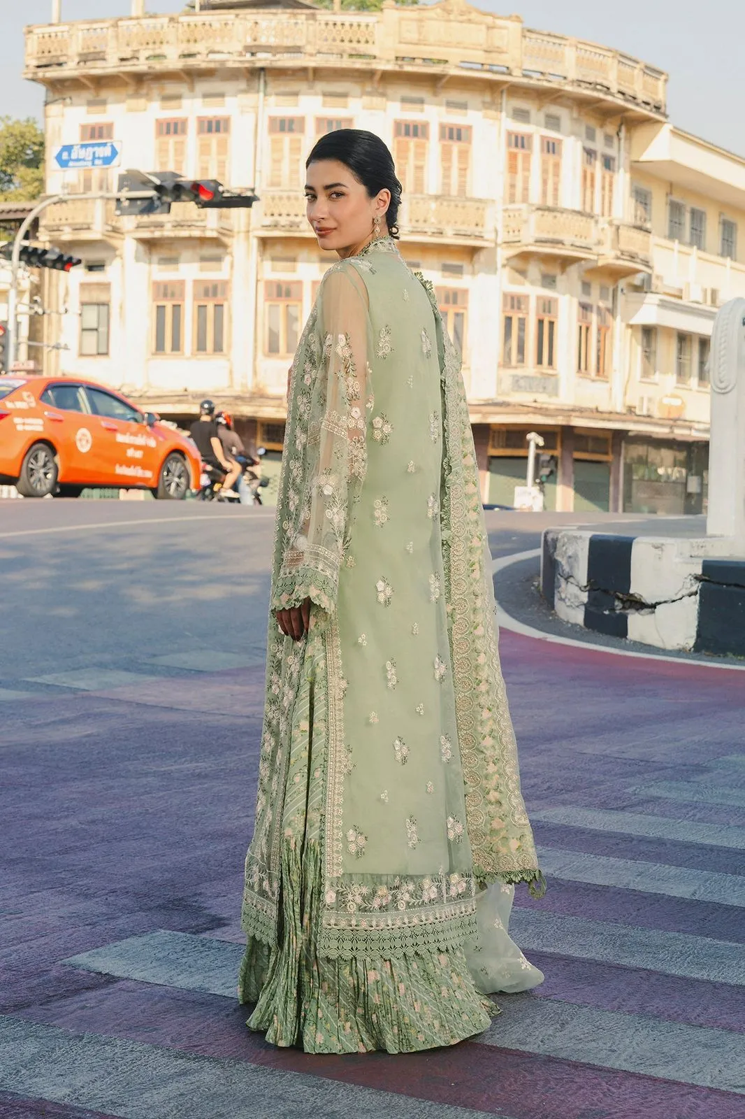 AFROZEH MULAQAAT