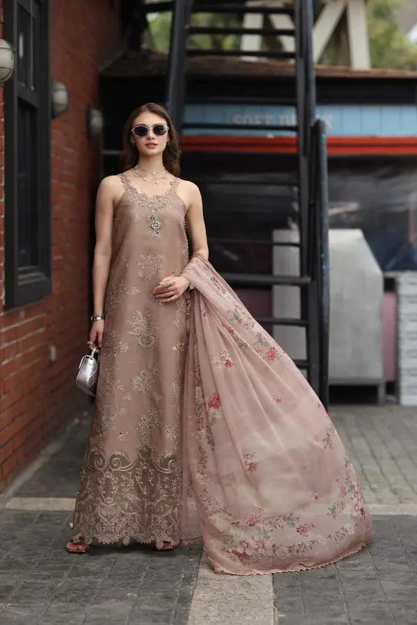 Noor By Saadia Asad
