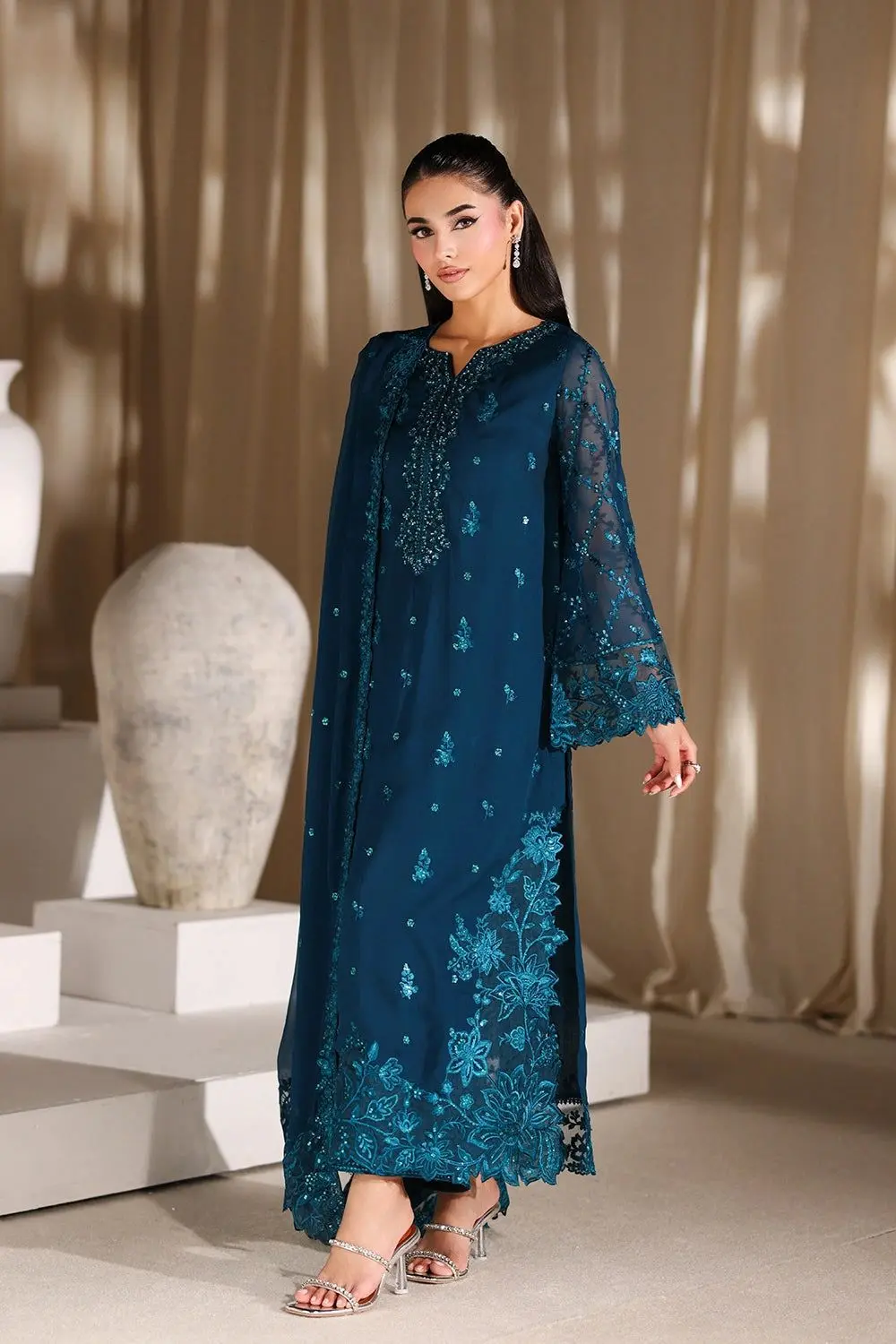 AZURE LUXE
