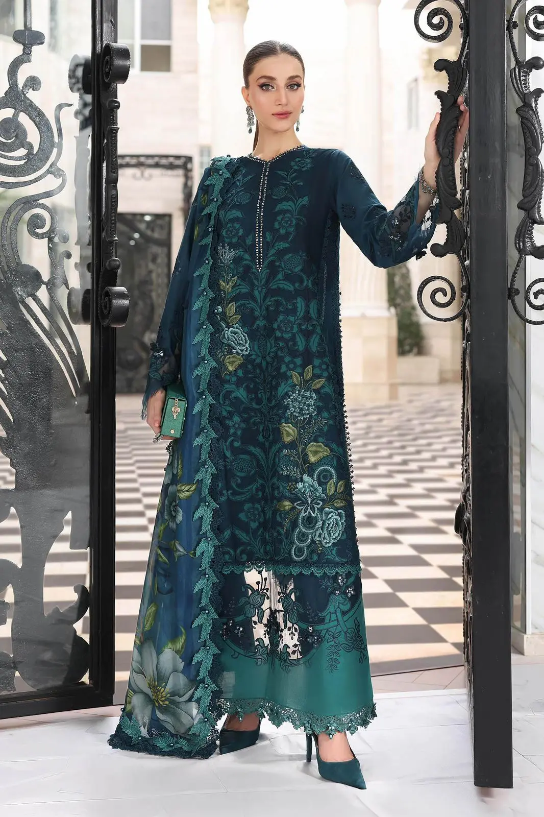 MARIA B LUXURY LAWN