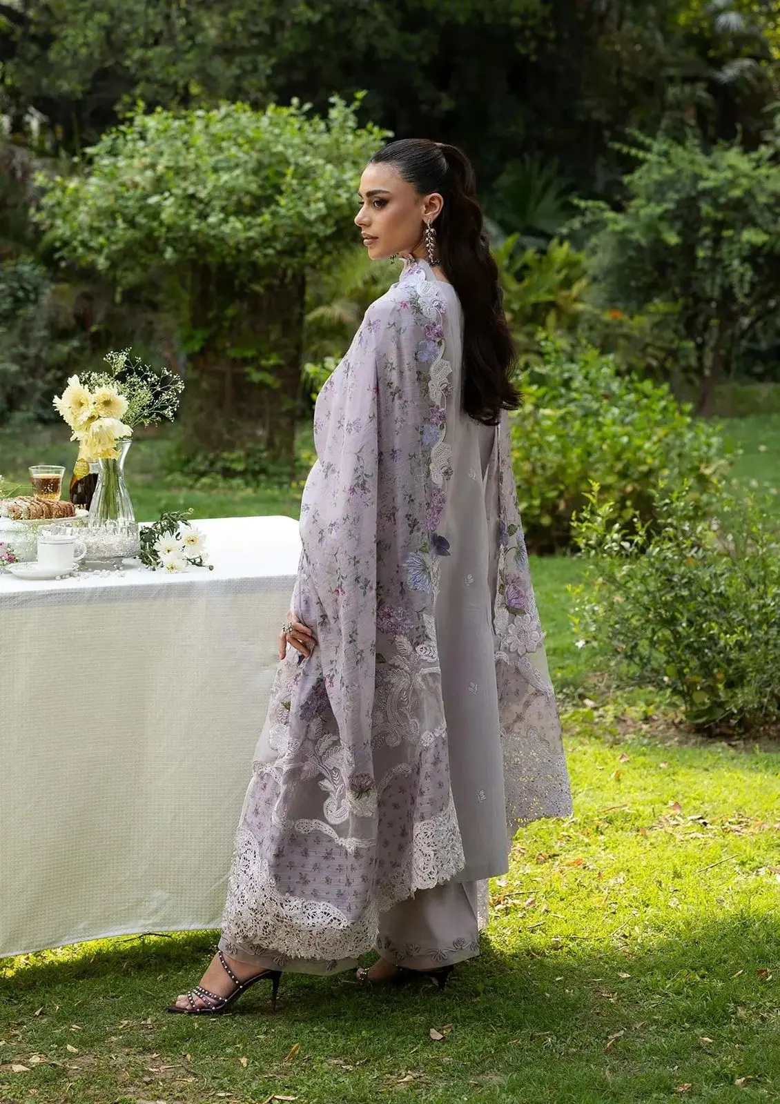 ELAF Luxury lawn