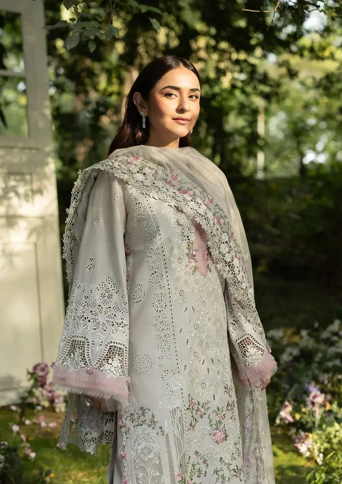 ELAF Luxury lawn