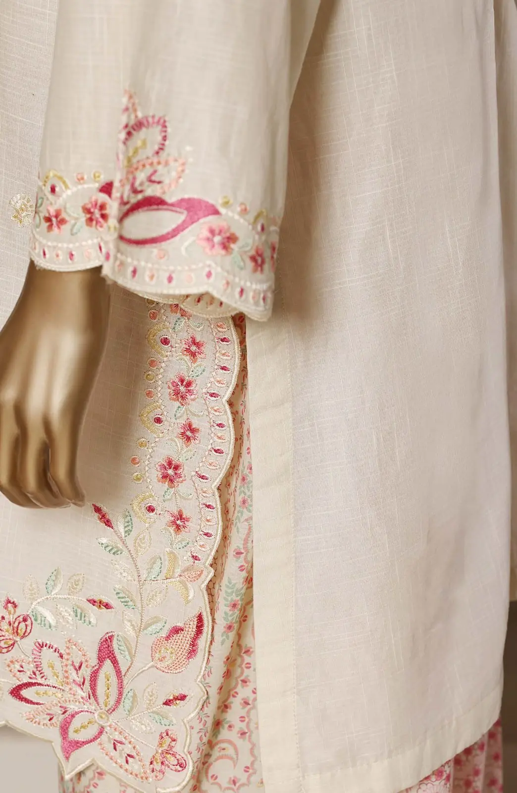SADABAHAR Eclair Embroidery