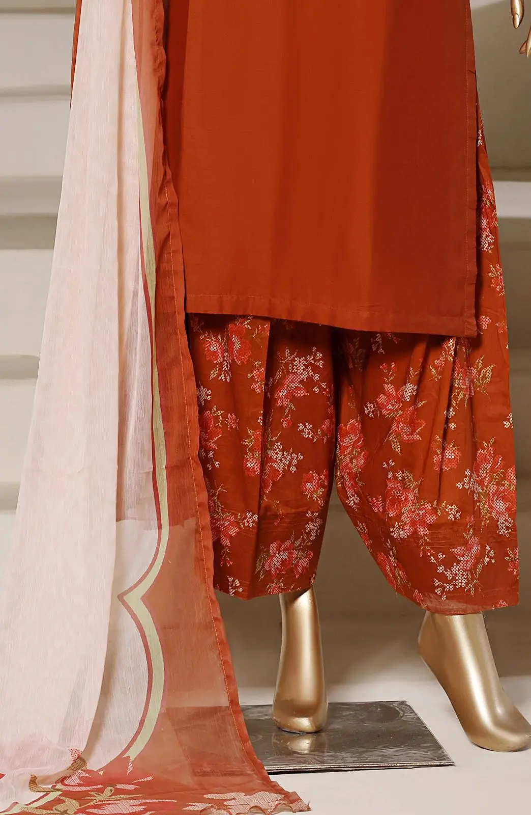 SADABAHAR Eclair Embroidery