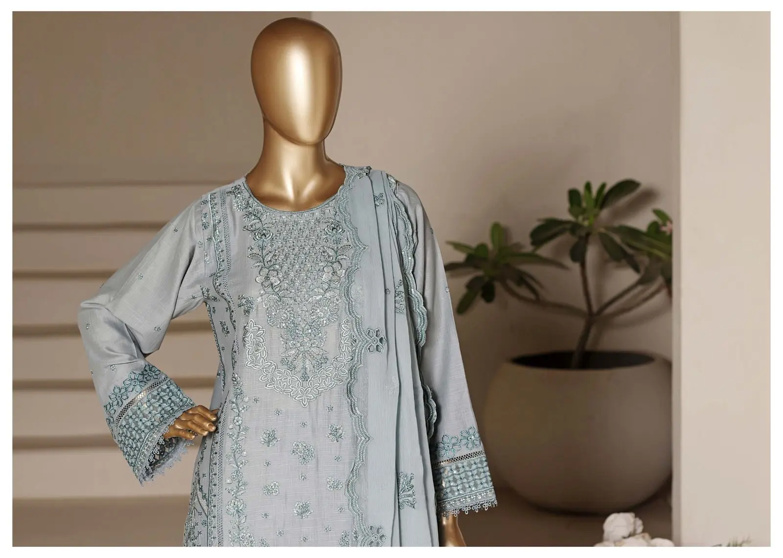 SADABAHAR Luxury Embroidered Festive