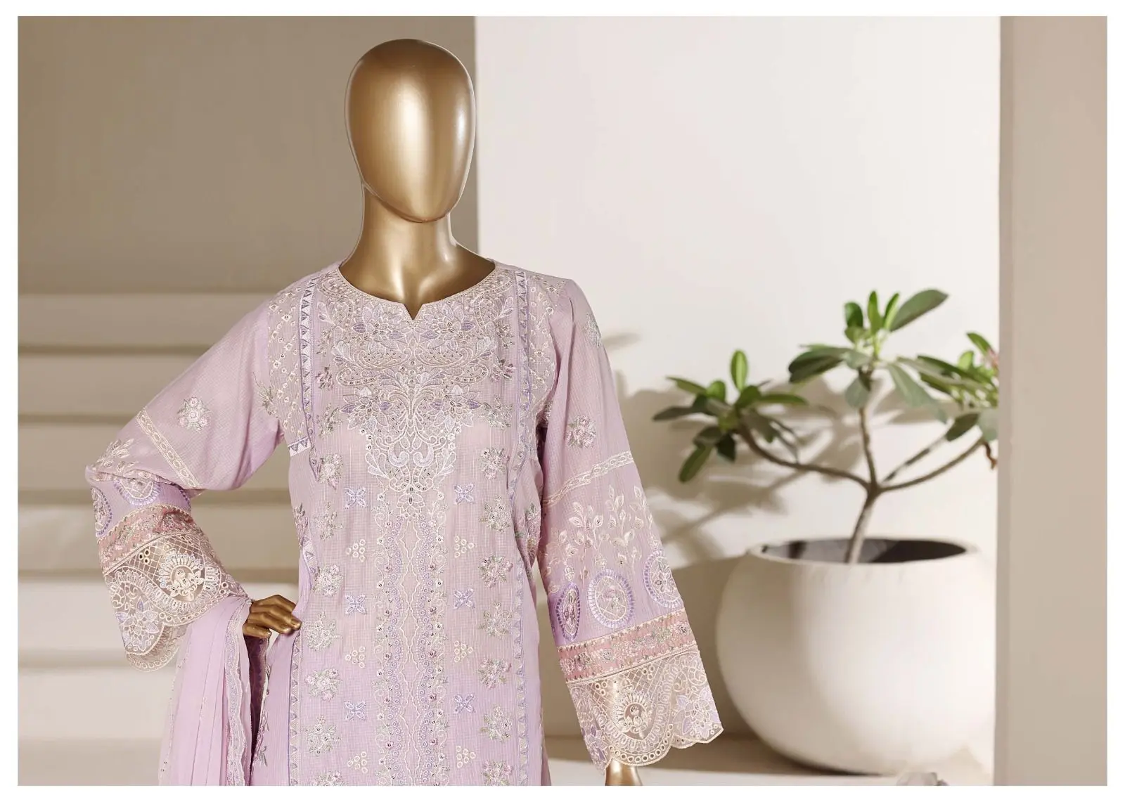 SADABAHAR Luxury Embroidered Festive