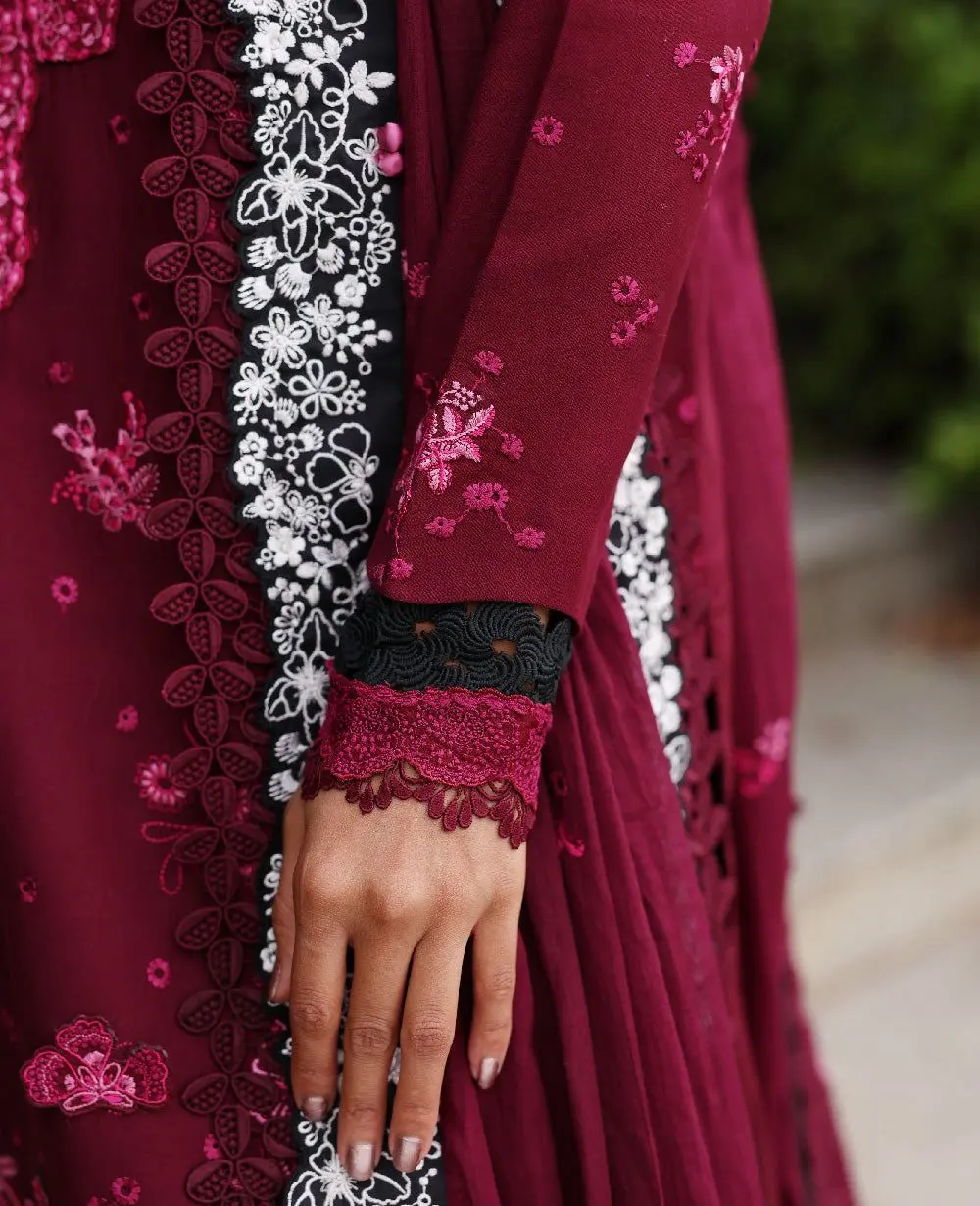 REPUBLIC WOMENSWEAR LAWN 26