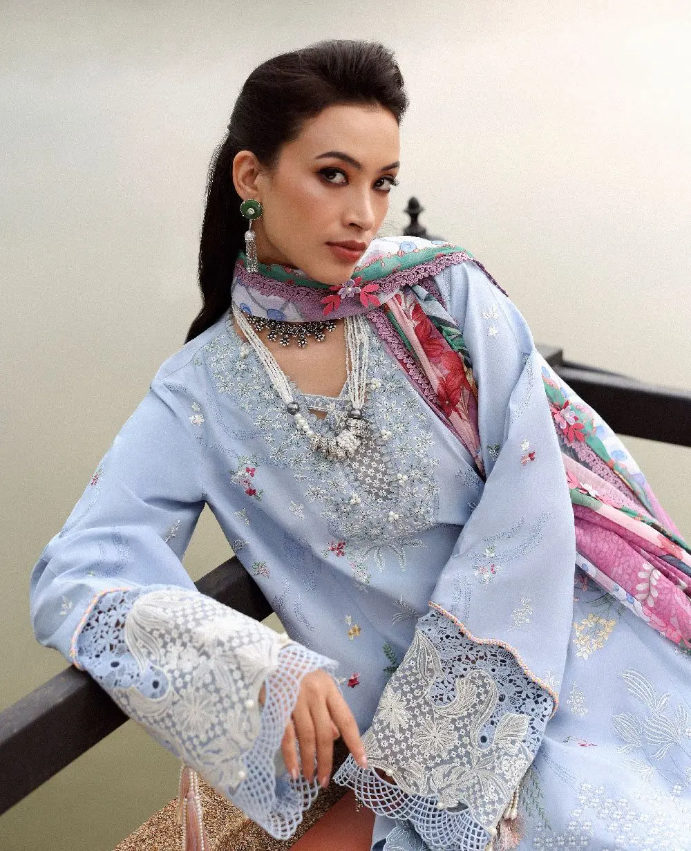 REPUBLIC WOMENSWEAR LAWN 26