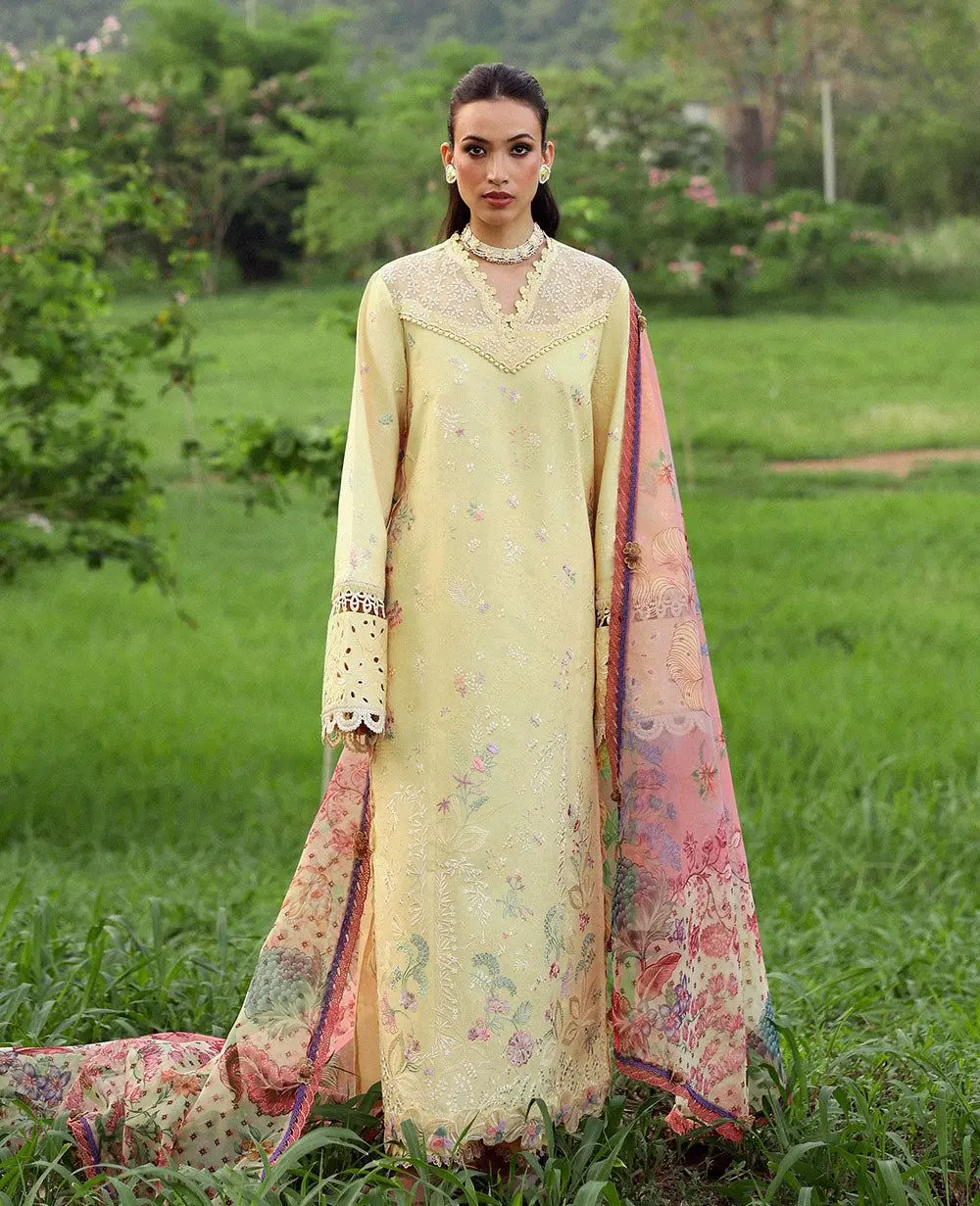 REPUBLIC WOMENSWEAR LAWN 26