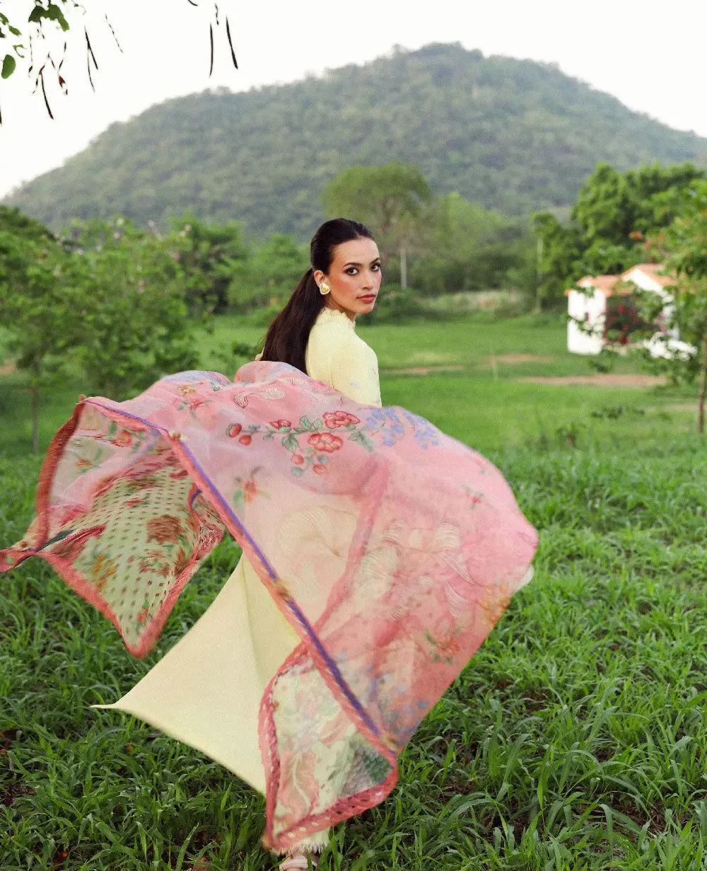 REPUBLIC WOMENSWEAR LAWN 26