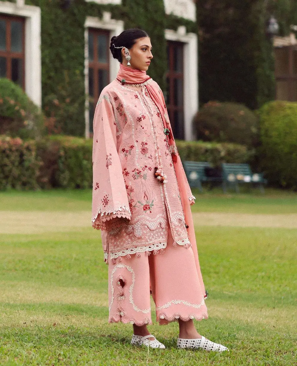 REPUBLIC WOMENSWEAR LAWN 26