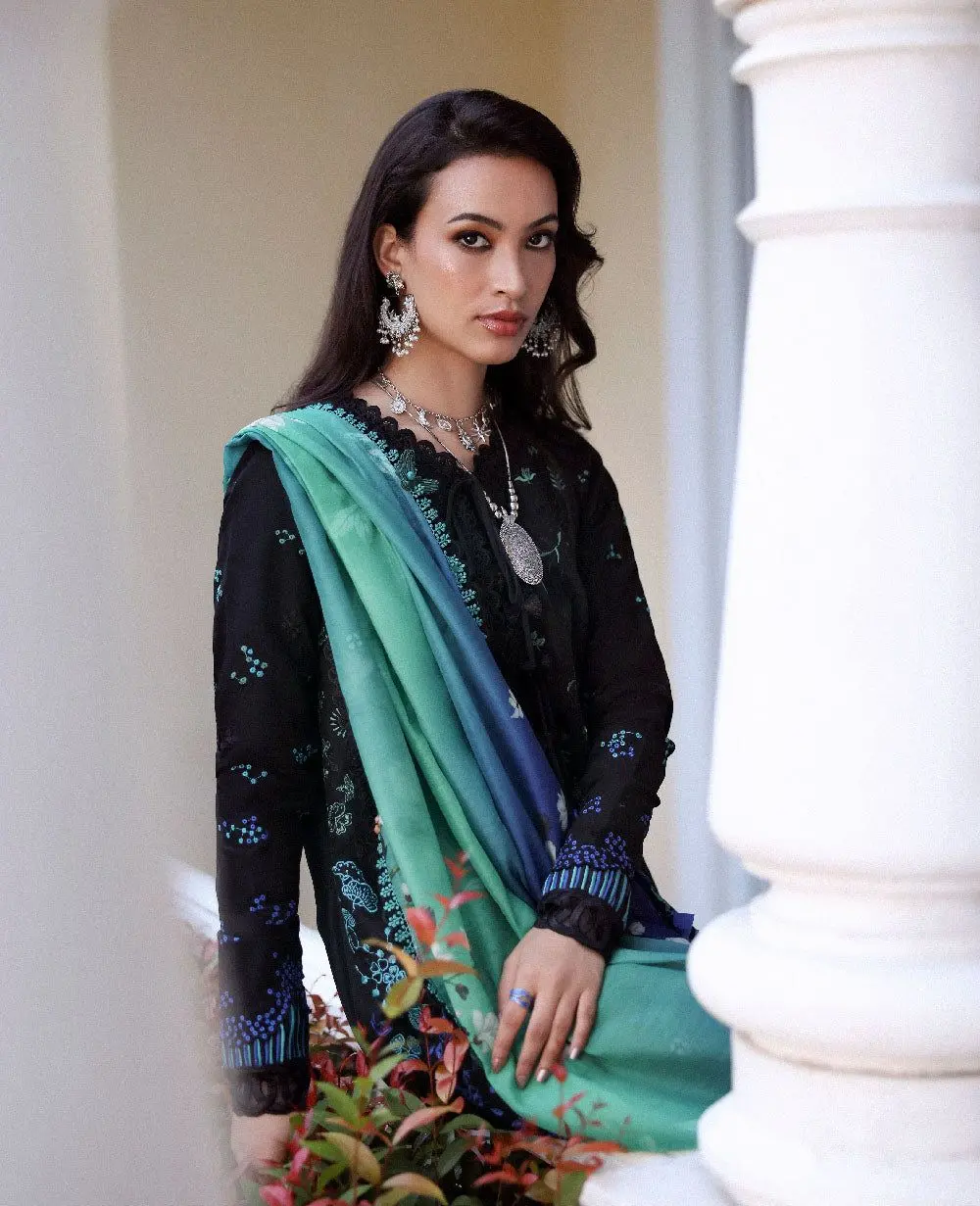 REPUBLIC WOMENSWEAR LAWN 26