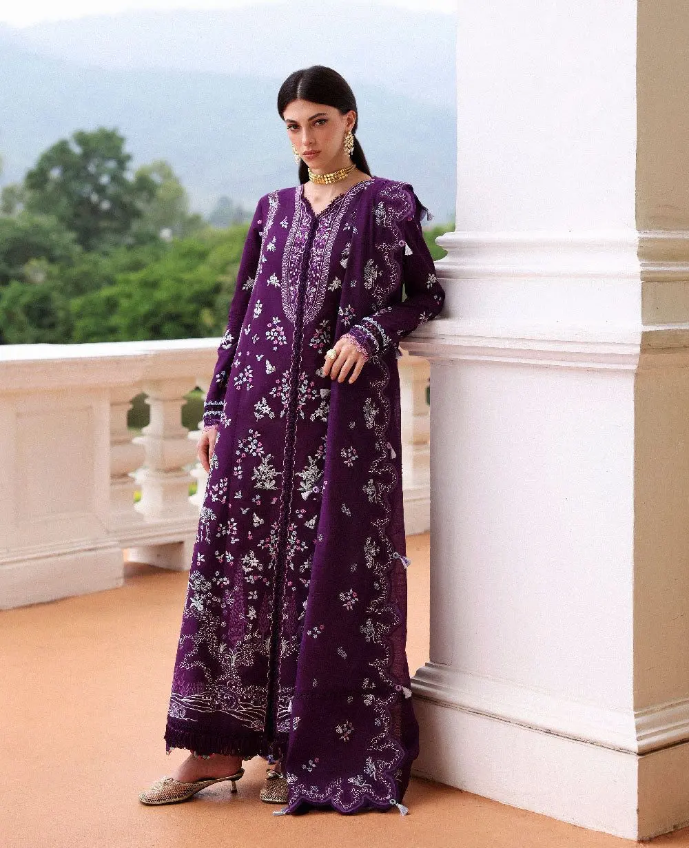 REPUBLIC WOMENSWEAR LAWN 26
