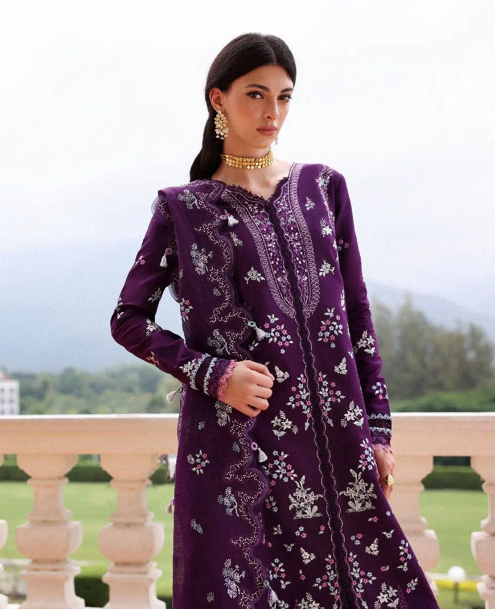 REPUBLIC WOMENSWEAR LAWN 26