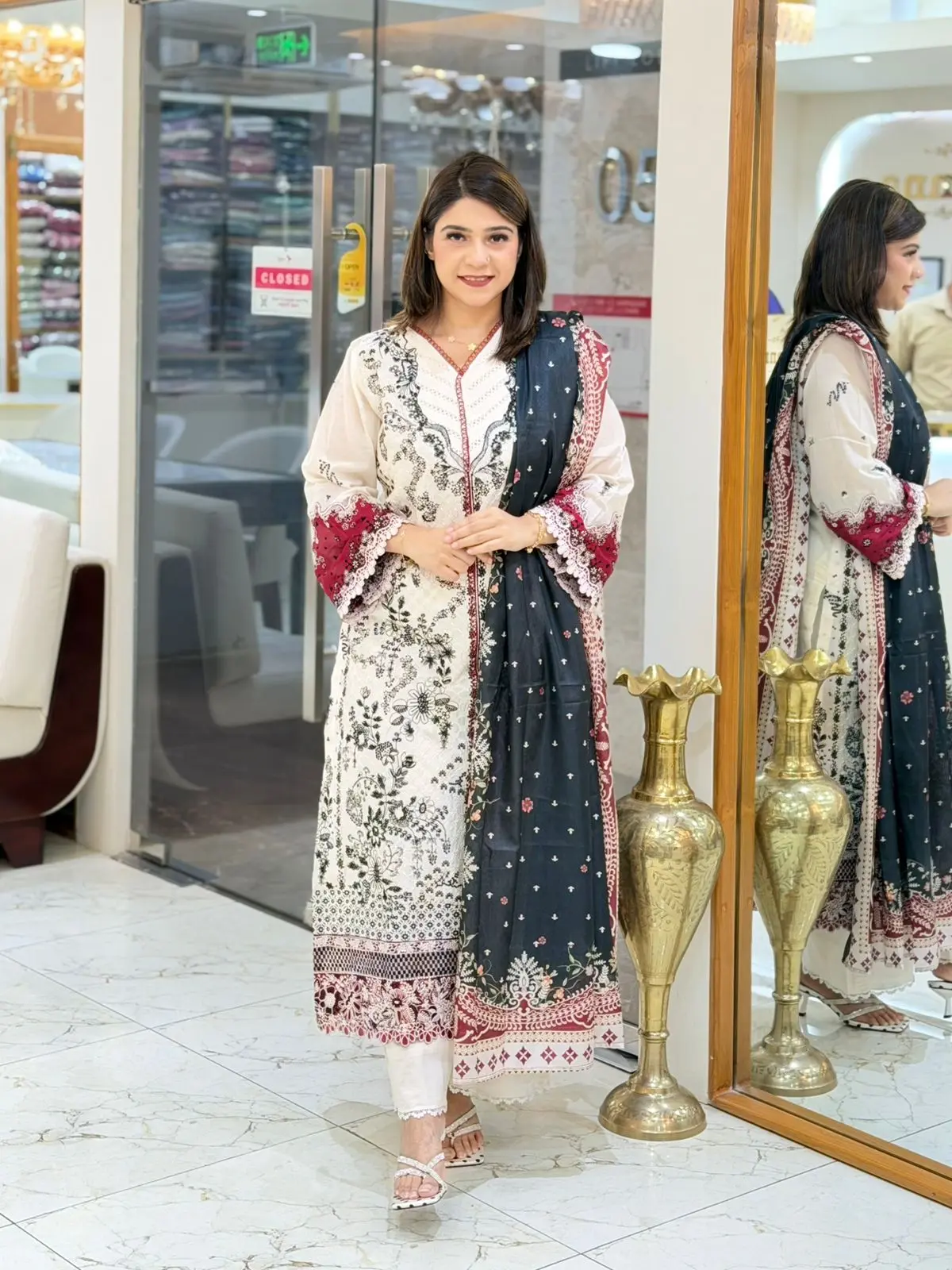 BIN ILYAS (LA-DONNA STITCHED)