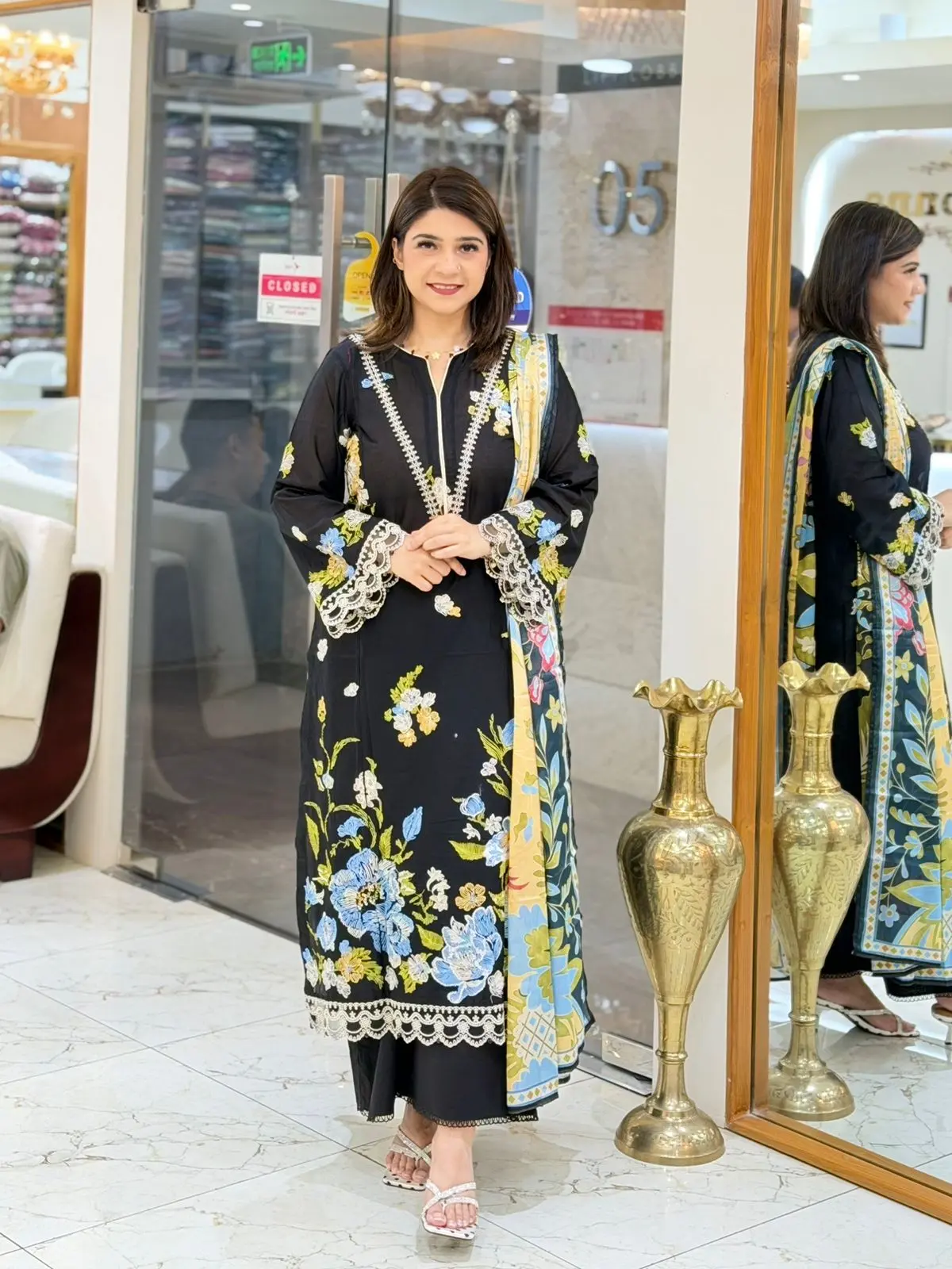 BIN ILYAS (LA-DONNA STITCHED)