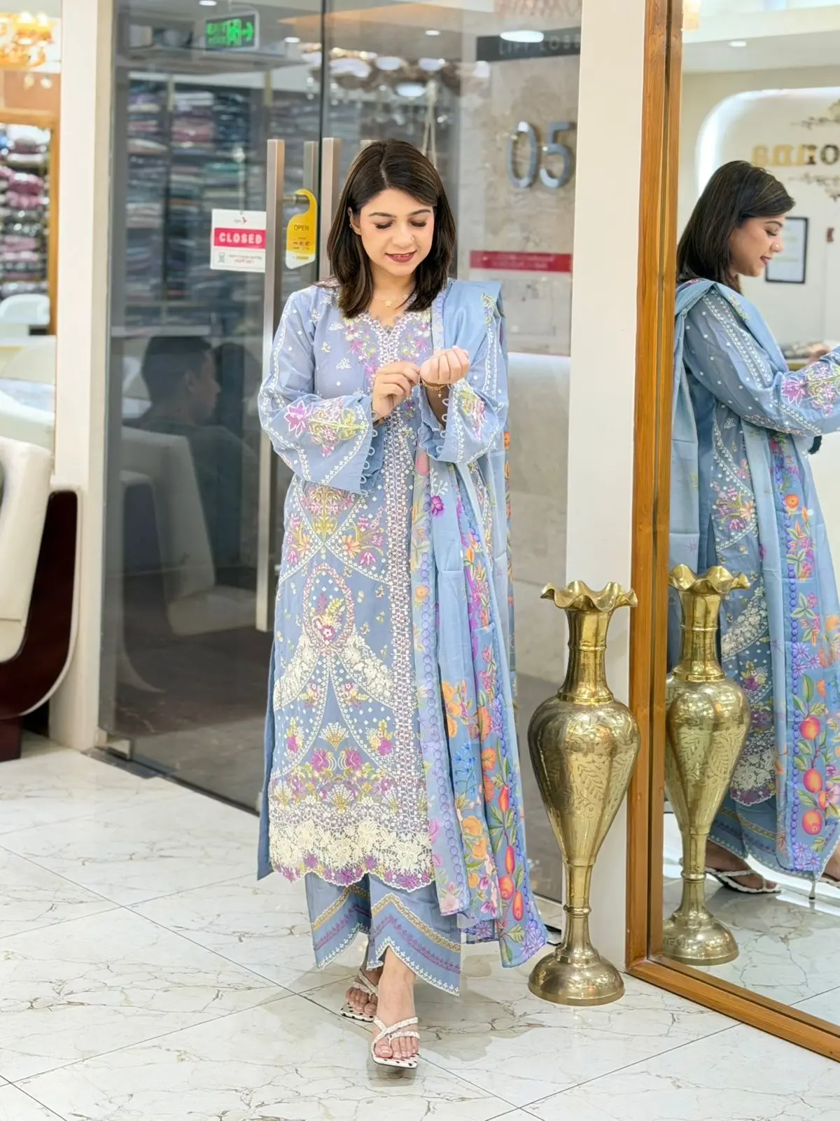 BIN ILYAS (LA-DONNA STITCHED)