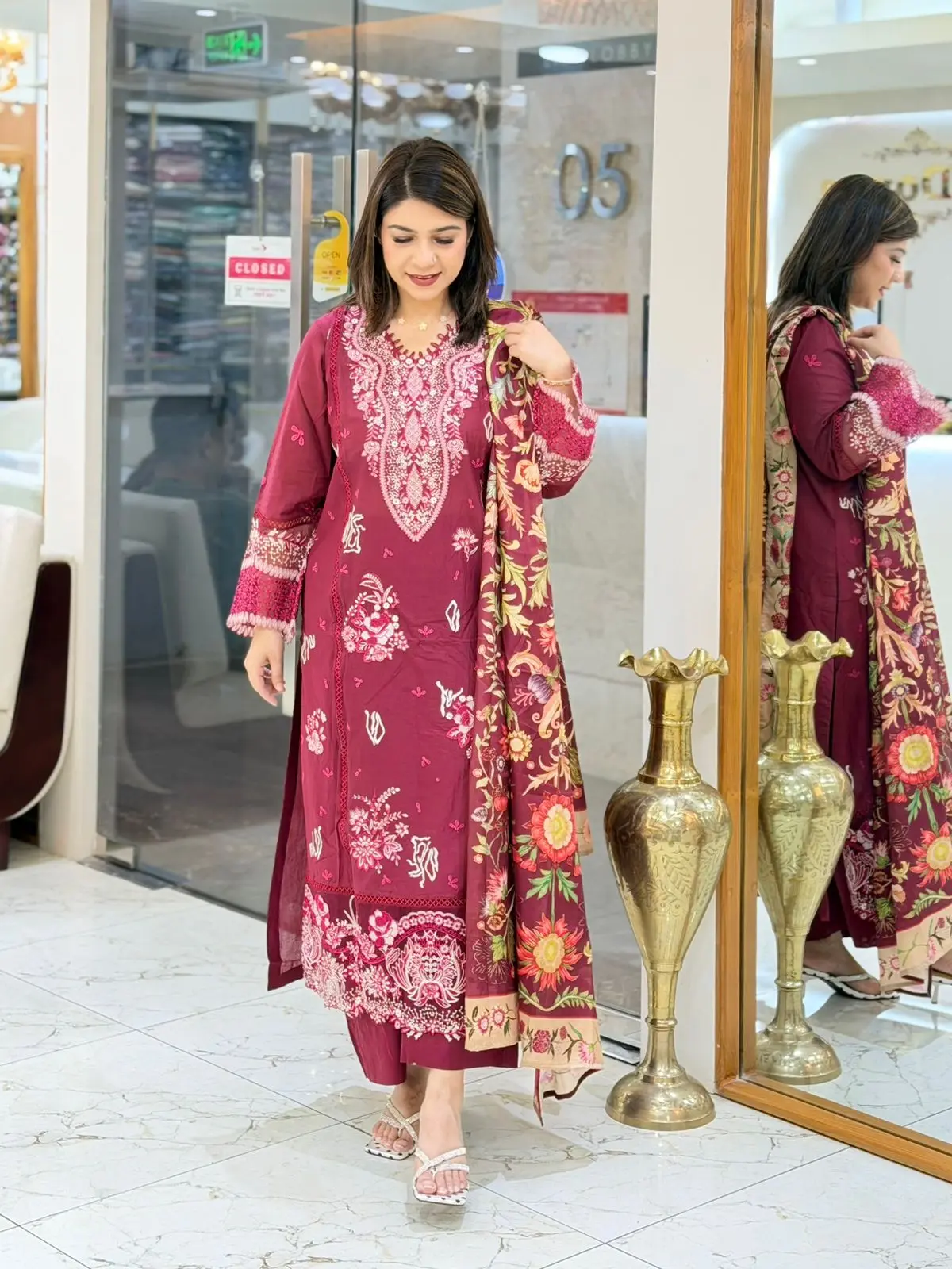 BIN ILYAS (LA-DONNA STITCHED)