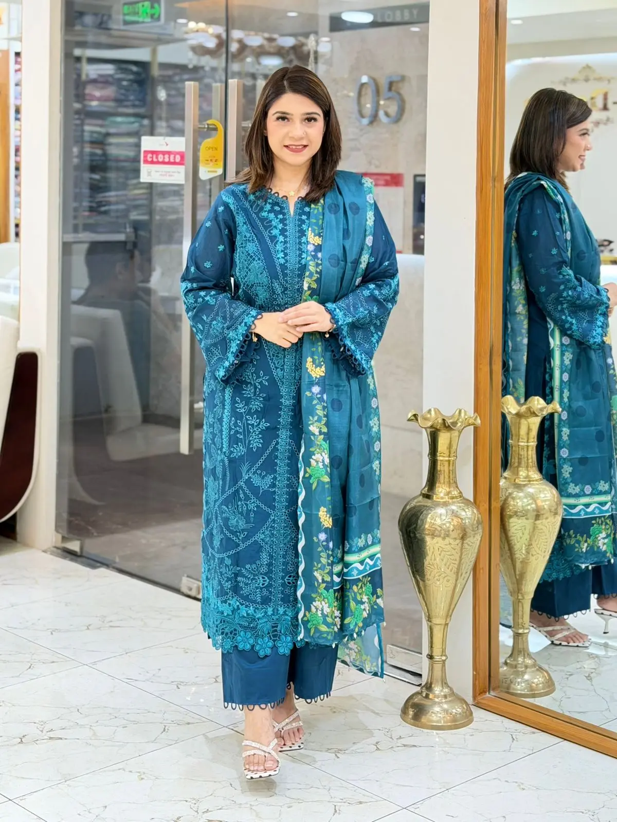 BIN ILYAS (LA-DONNA STITCHED)