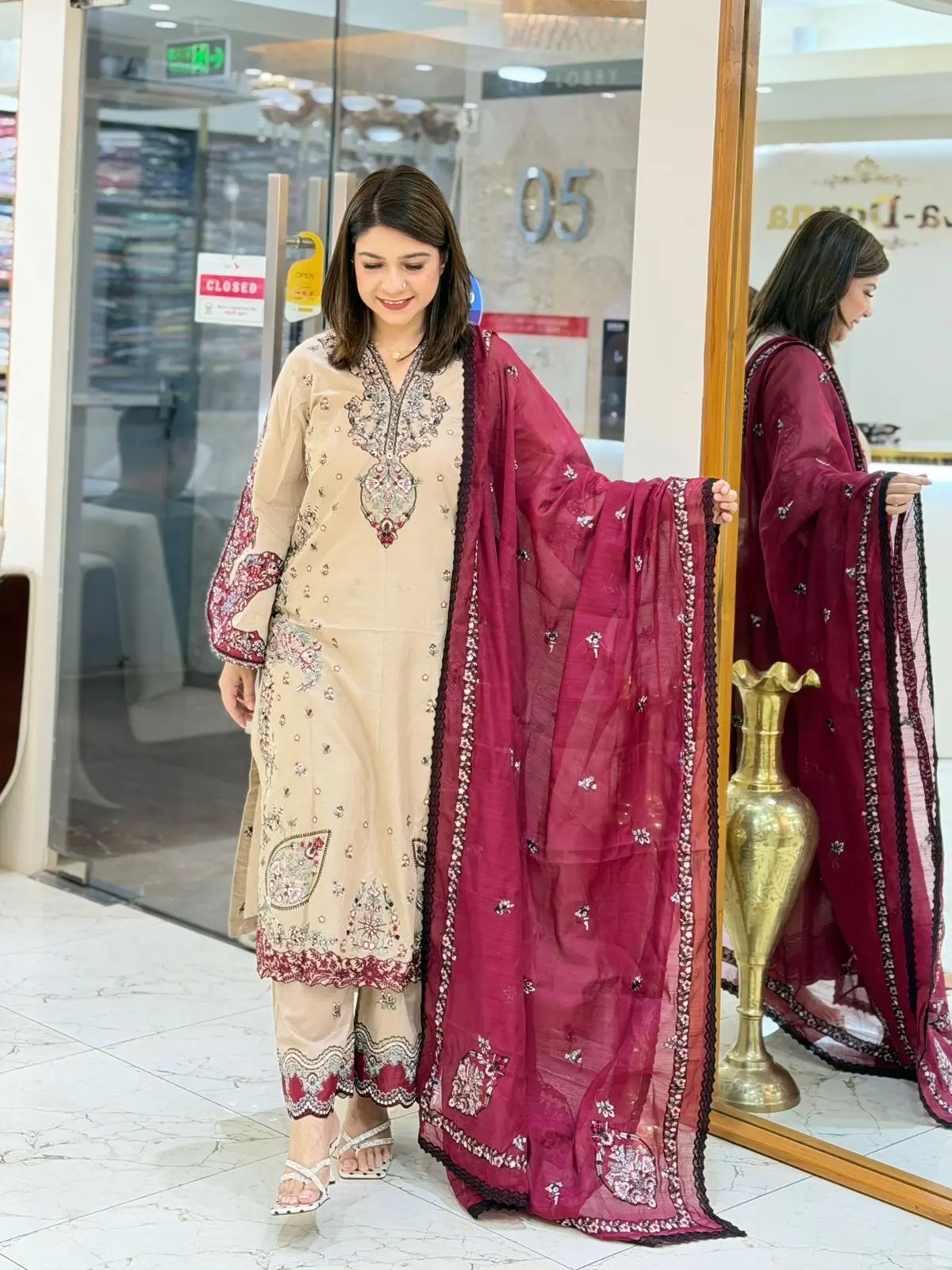 BIN ILYAS (LA-DONNA STITCHED)