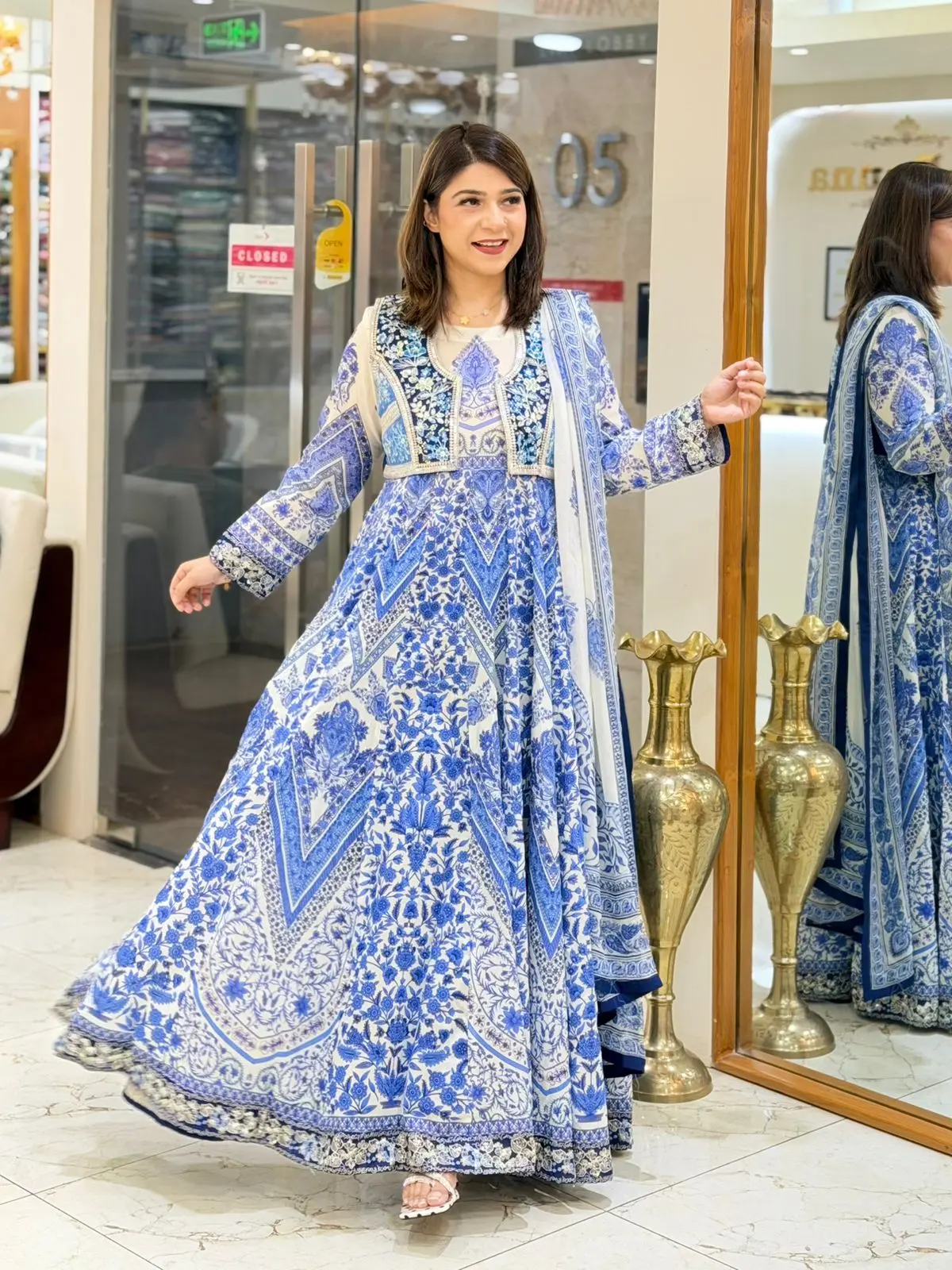 BIN ILYAS (LA-DONNA STITCHED)