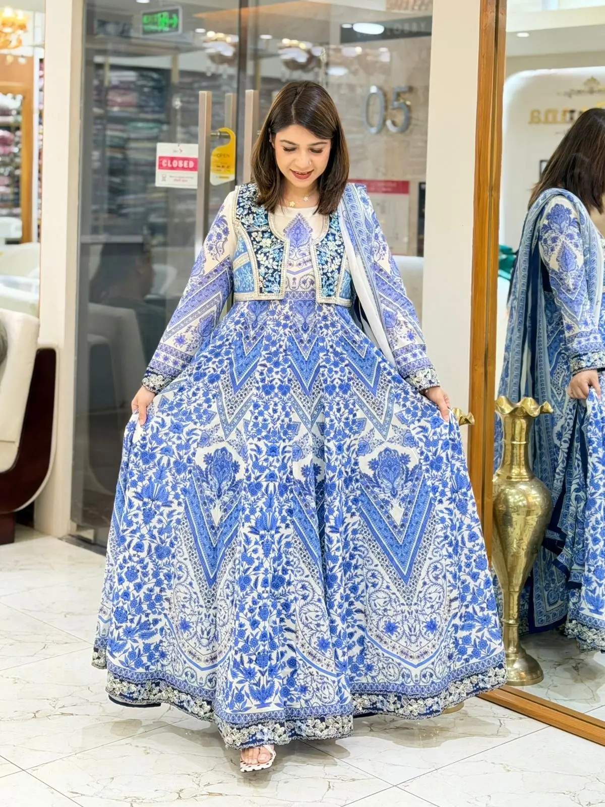 BIN ILYAS (LA-DONNA STITCHED)