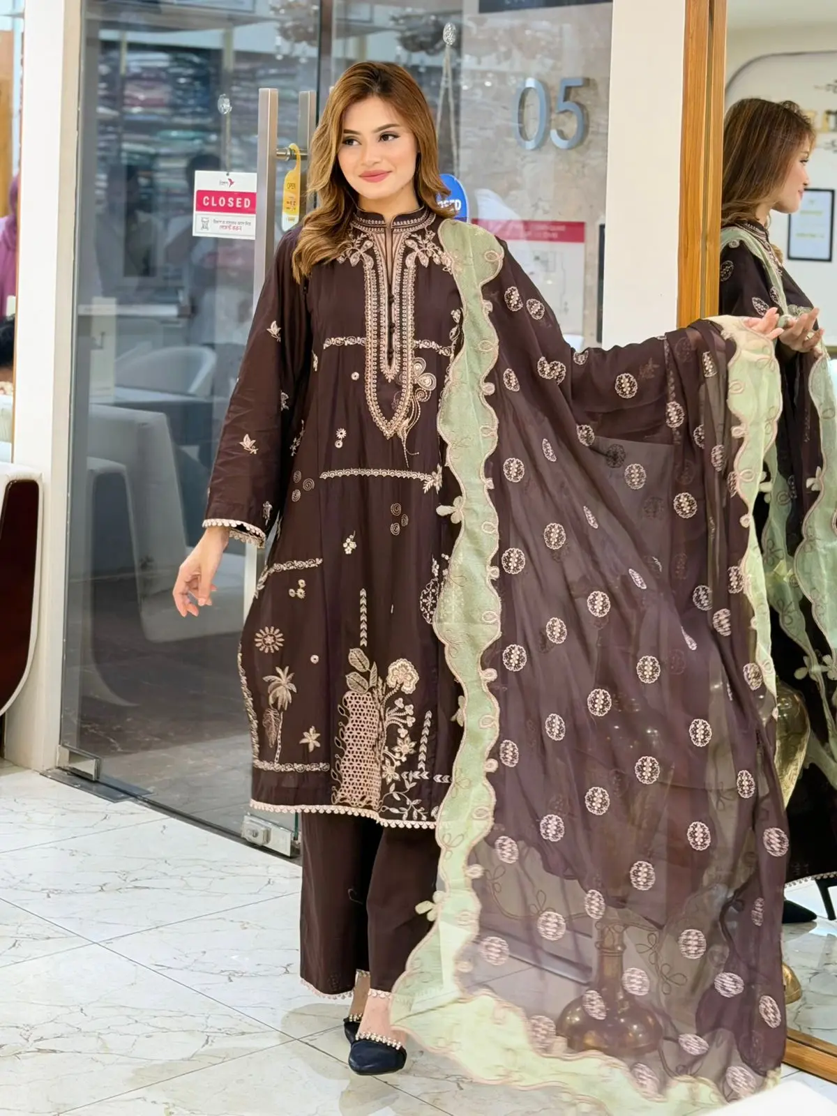 QALAMKAR QLINE(LA-DONNA STITCHED)