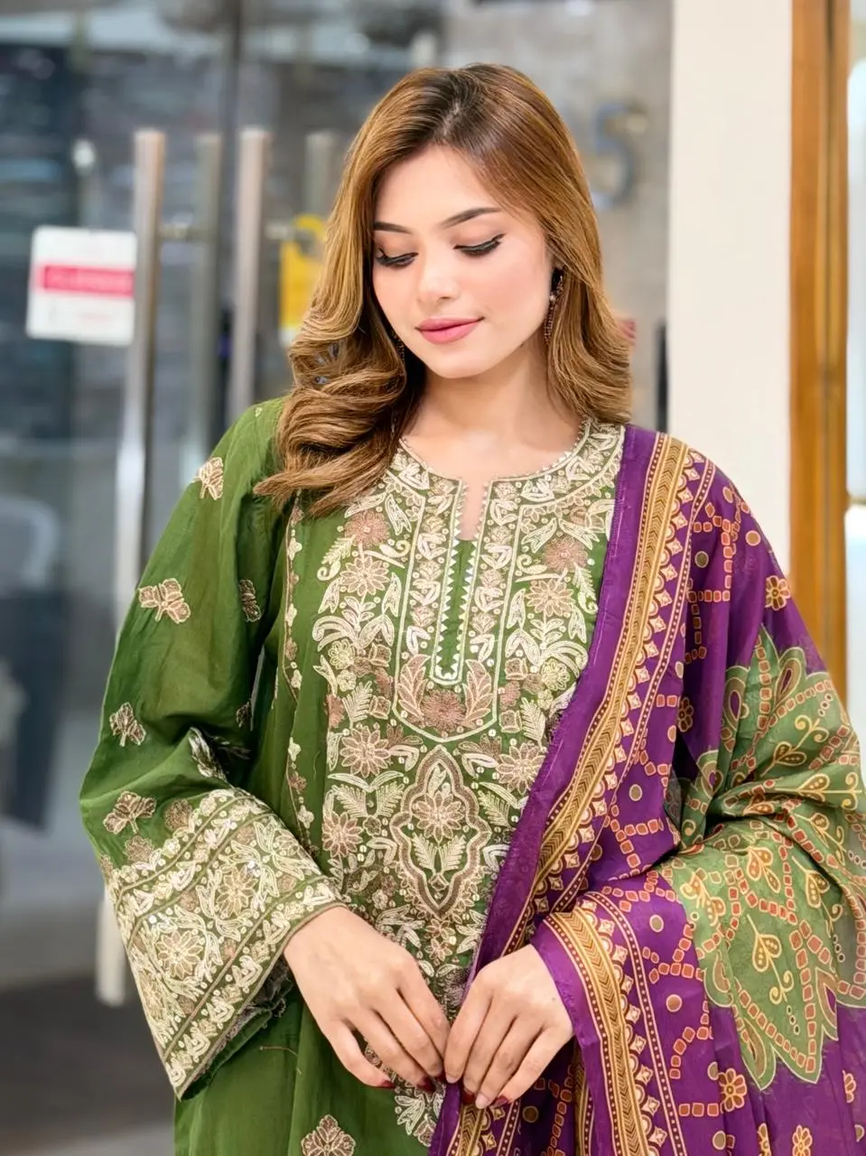 BIN ILYAS (LA-DONNA STITCHED)
