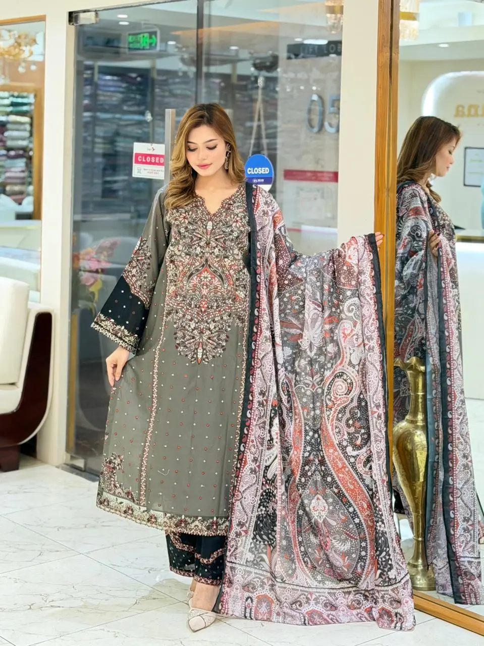 BIN ILYAS (LA-DONNA STITCHED)