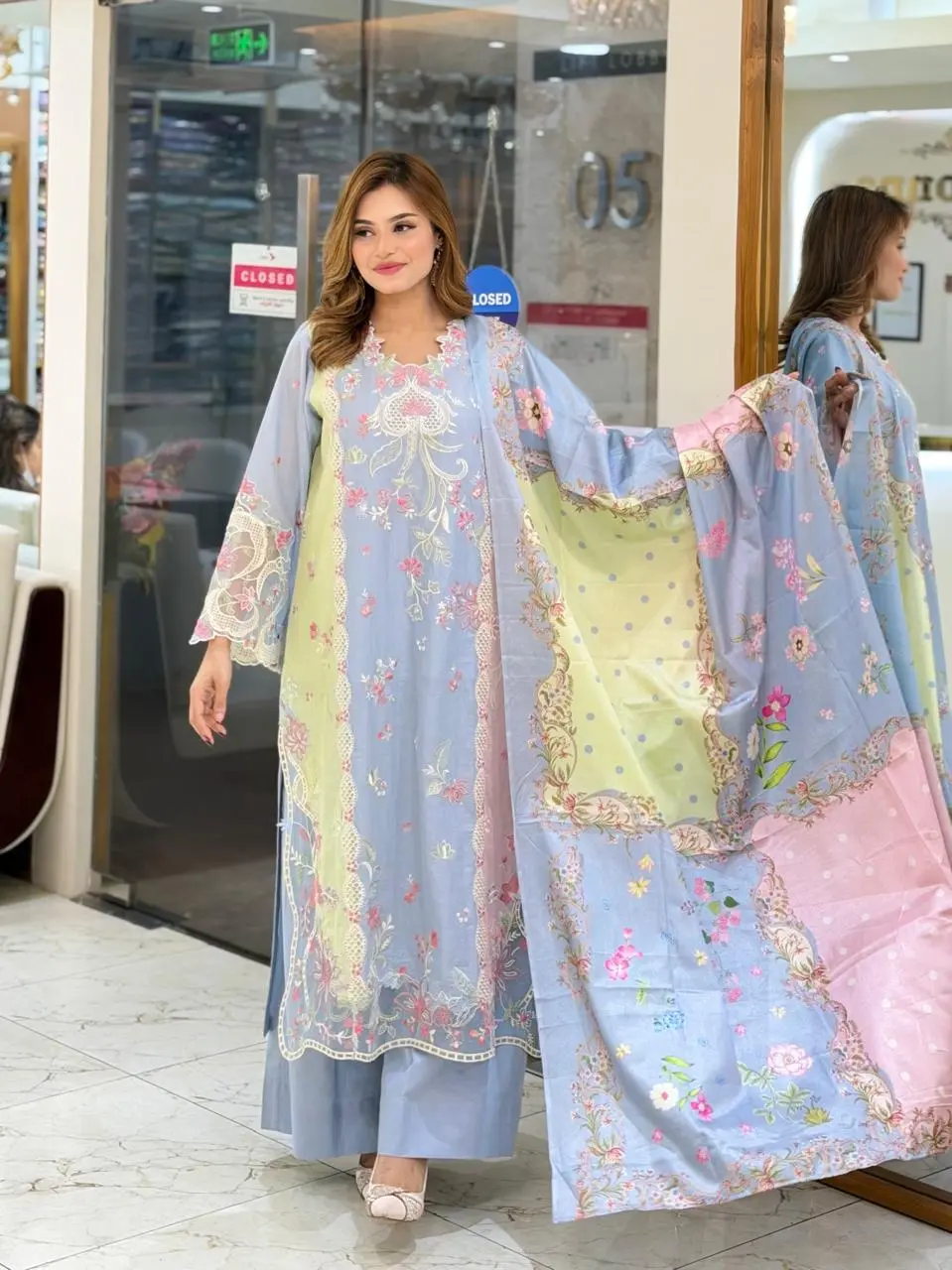 BIN ILYAS (LA-DONNA STITCHED)