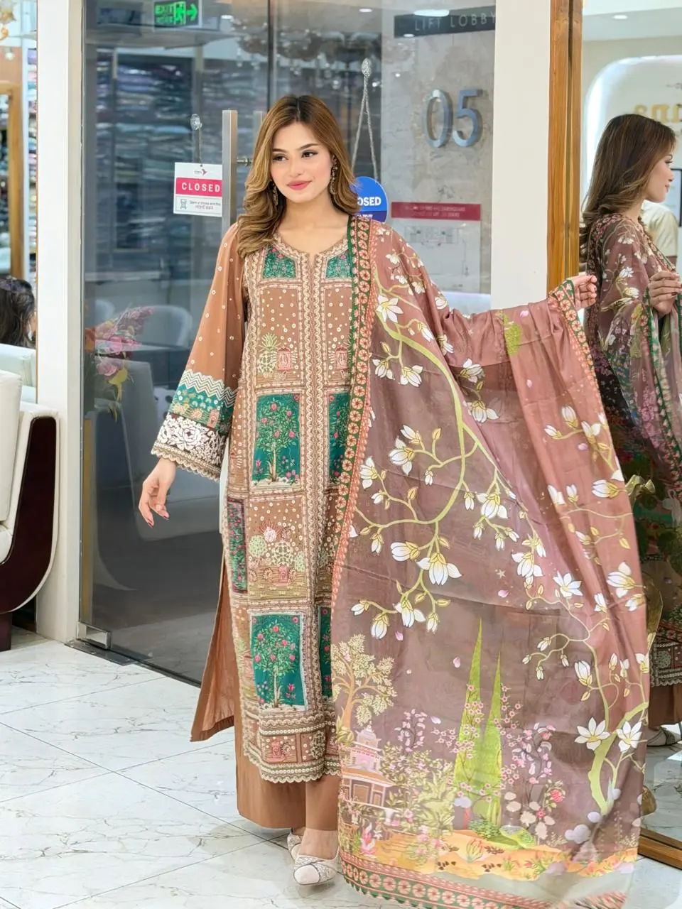 BIN ILYAS (LA-DONNA STITCHED)