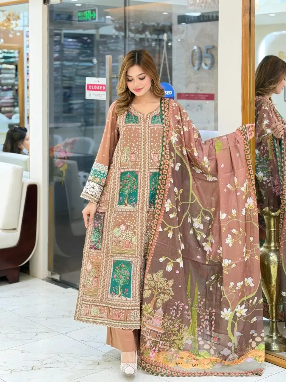BIN ILYAS (LA-DONNA STITCHED)
