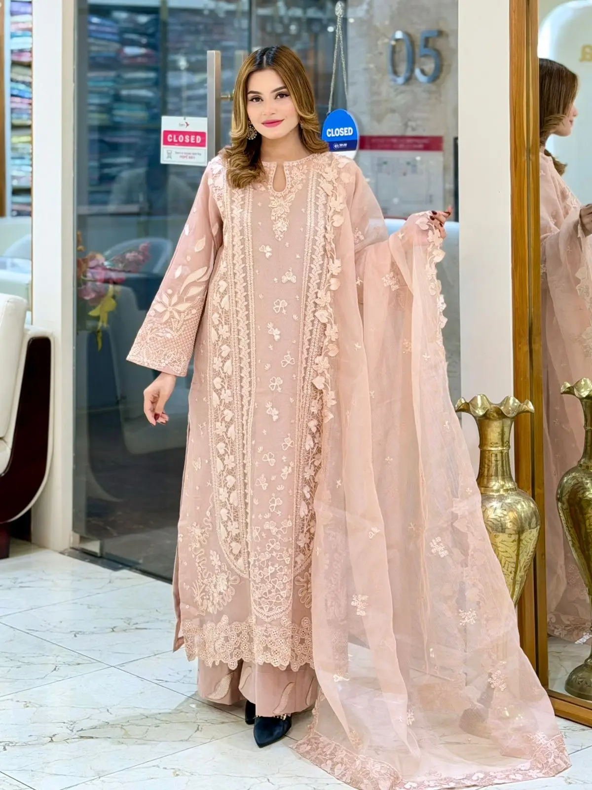 QALAMKAR (LA-DONNA STITCHED)