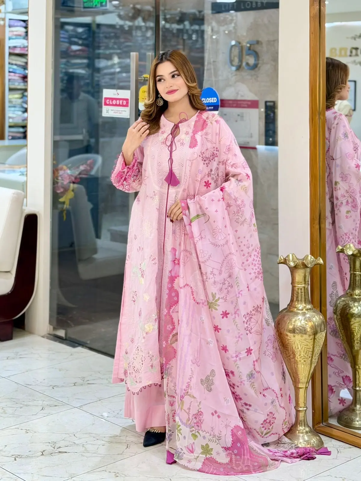 QALAMKAR (LA-DONNA STITCHED)