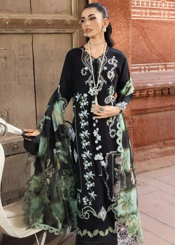 SAIRA SHAKIRA BLOOM