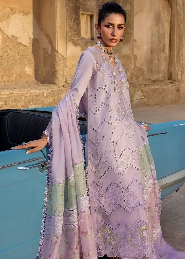 SAIRA SHAKIRA BLOOM