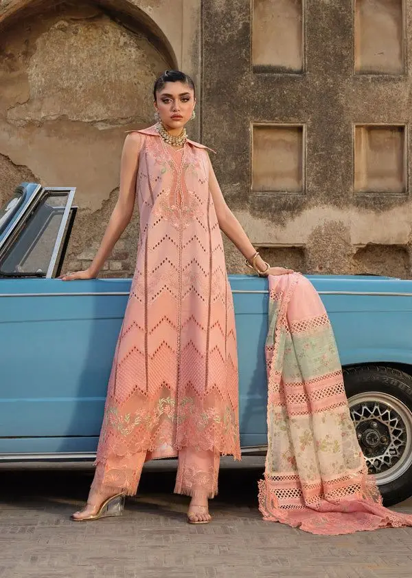 SAIRA SHAKIRA BLOOM