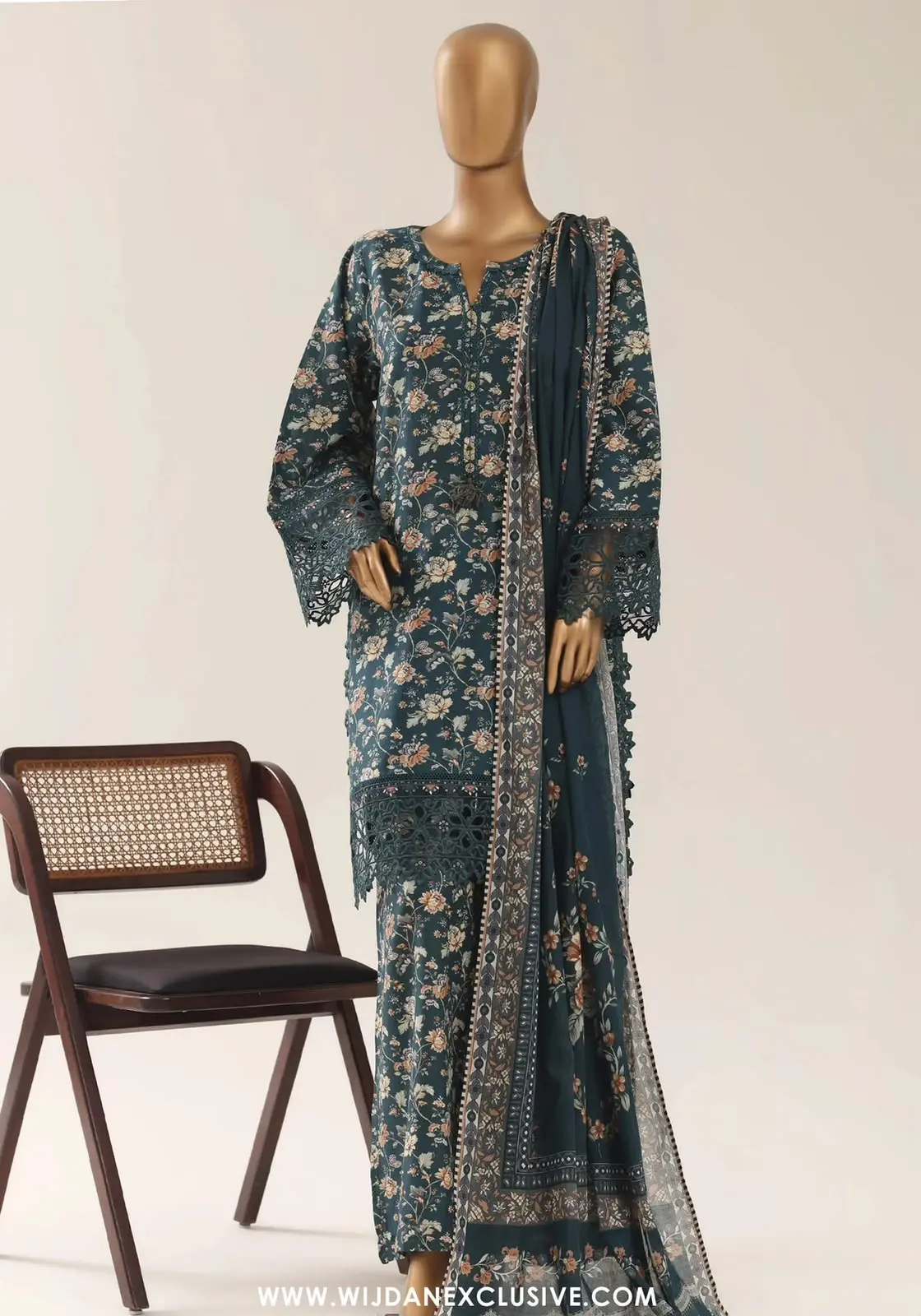 SADABAHAR MALIKA EMBROIDERY FESTIVE