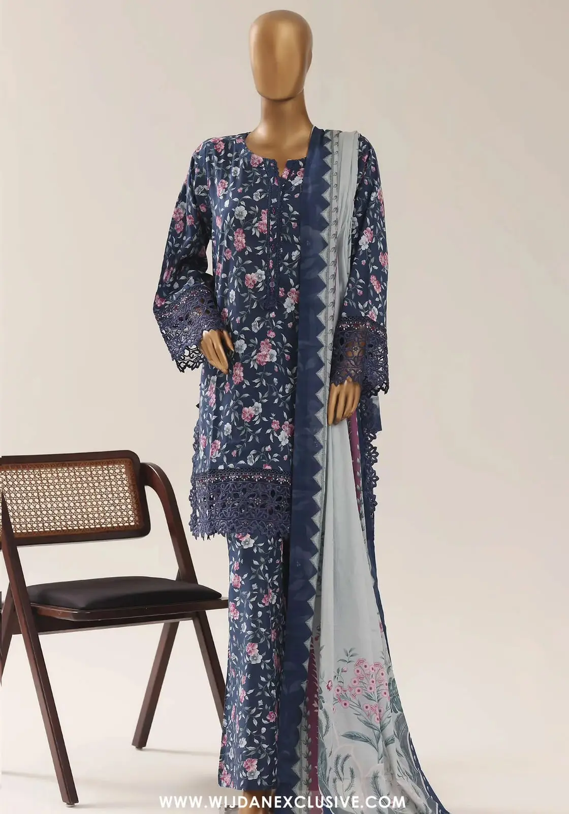 SADABAHAR MALIKA EMBROIDERY FESTIVE