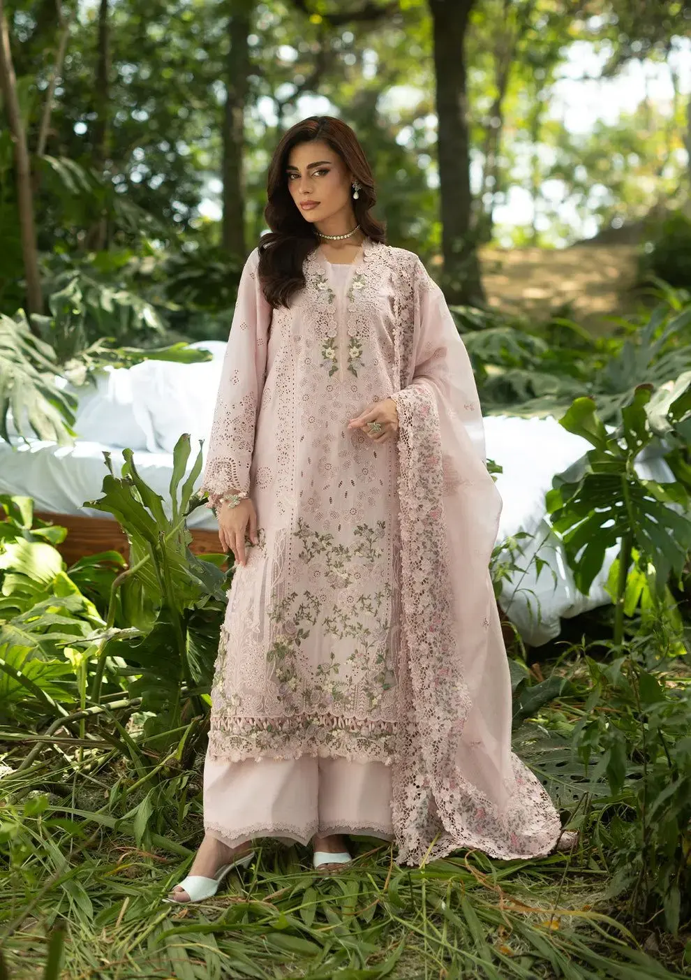 ELAF Luxury lawn