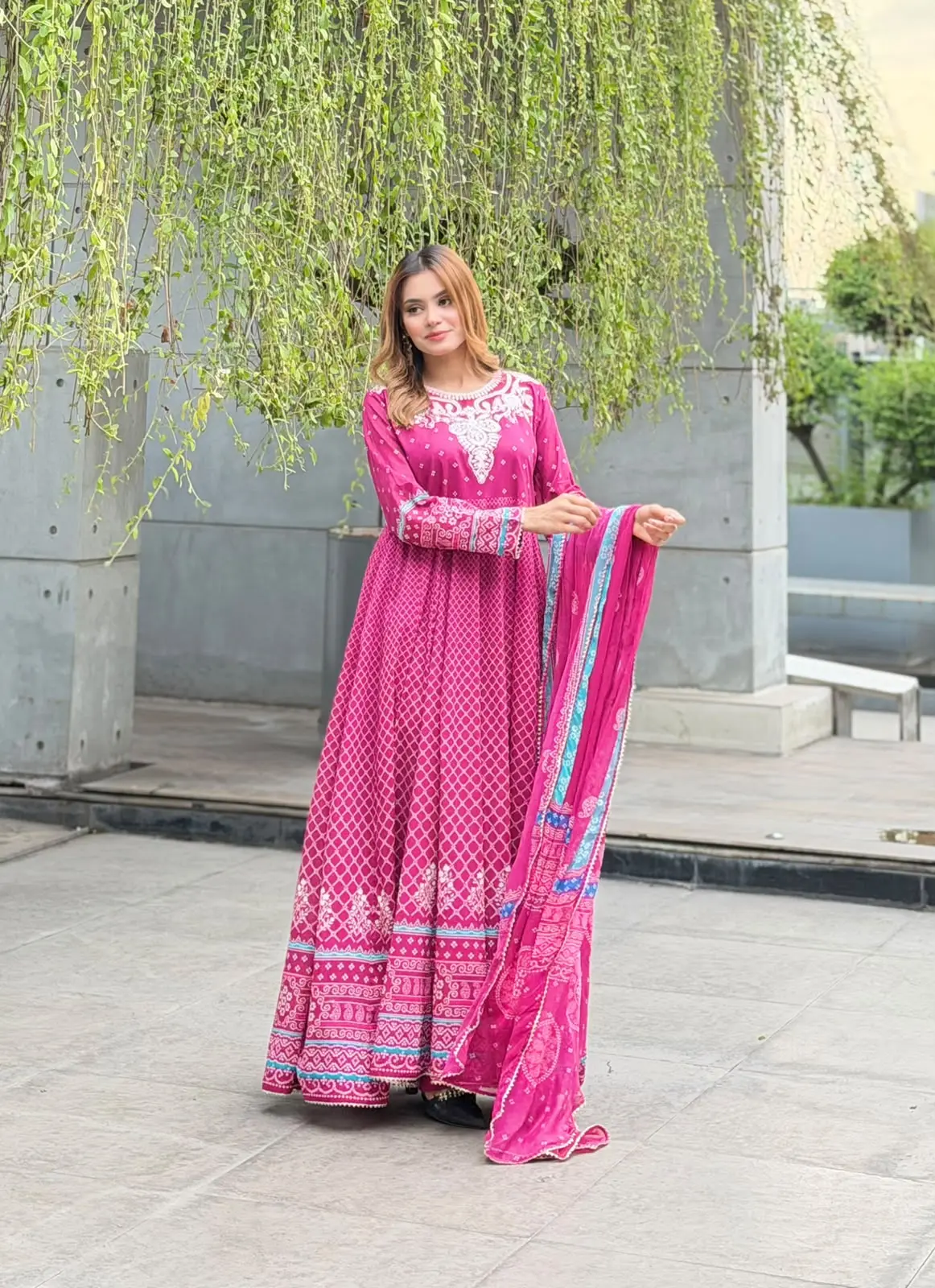 BIN ILYAS (LA-DONNA STITCHED)