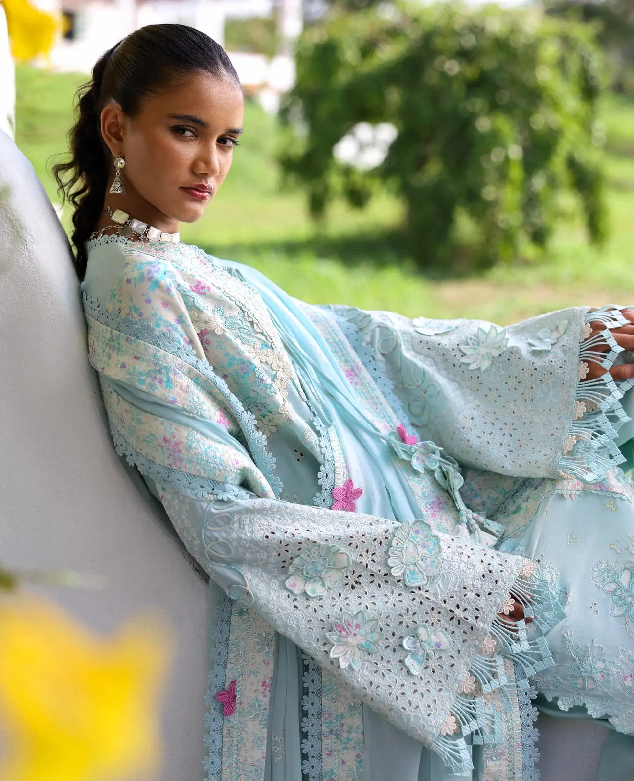 REPUBLIC WOMENSWEAR  Embroidery Pret