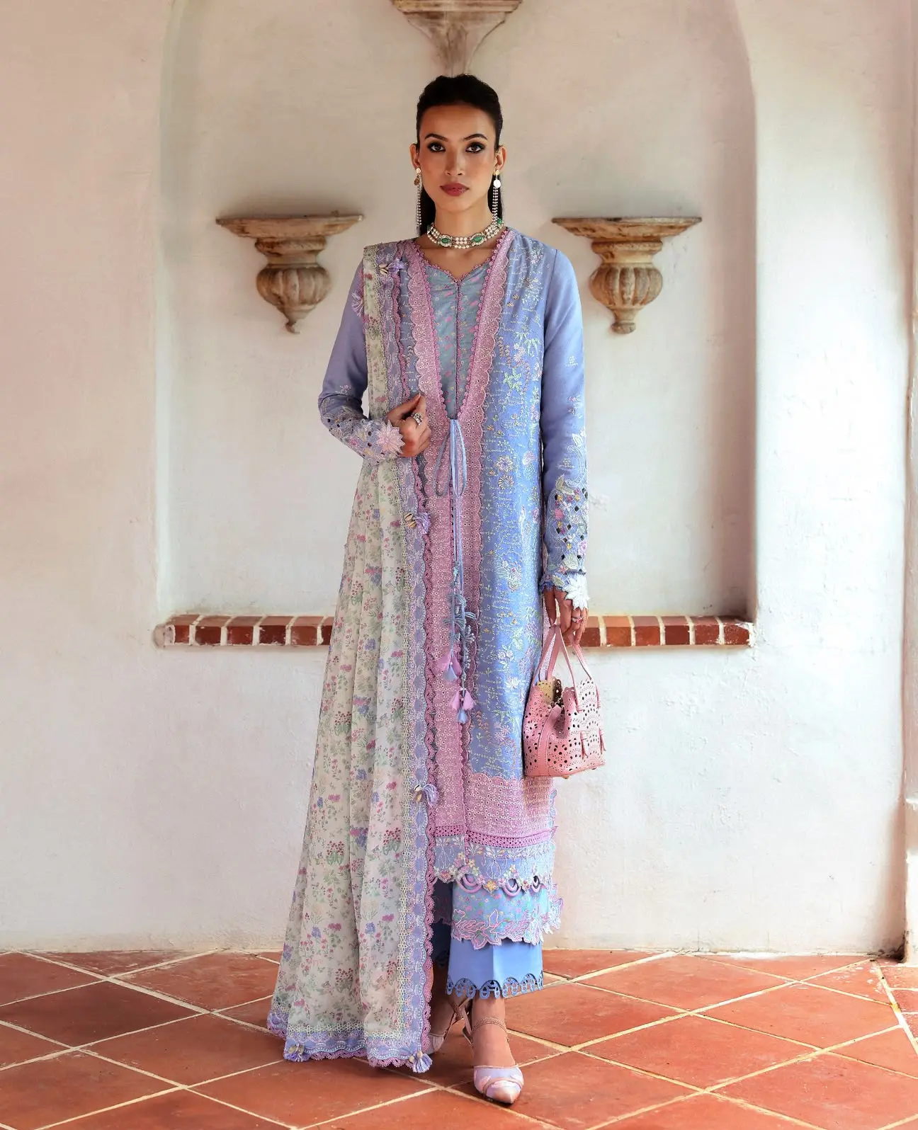 REPUBLIC WOMENSWEAR  Embroidery Pret 