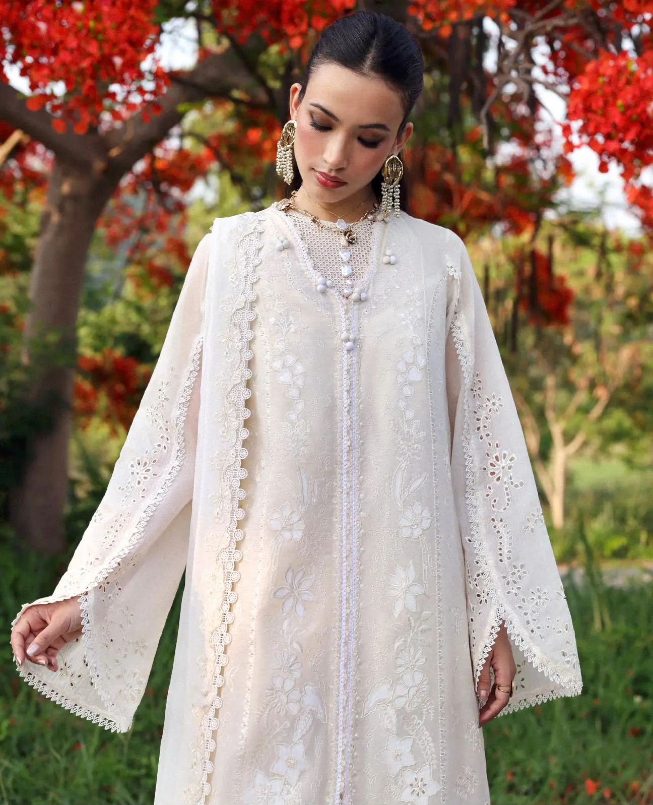 REPUBLIC WOMENSWEAR  Embroidery Pret 