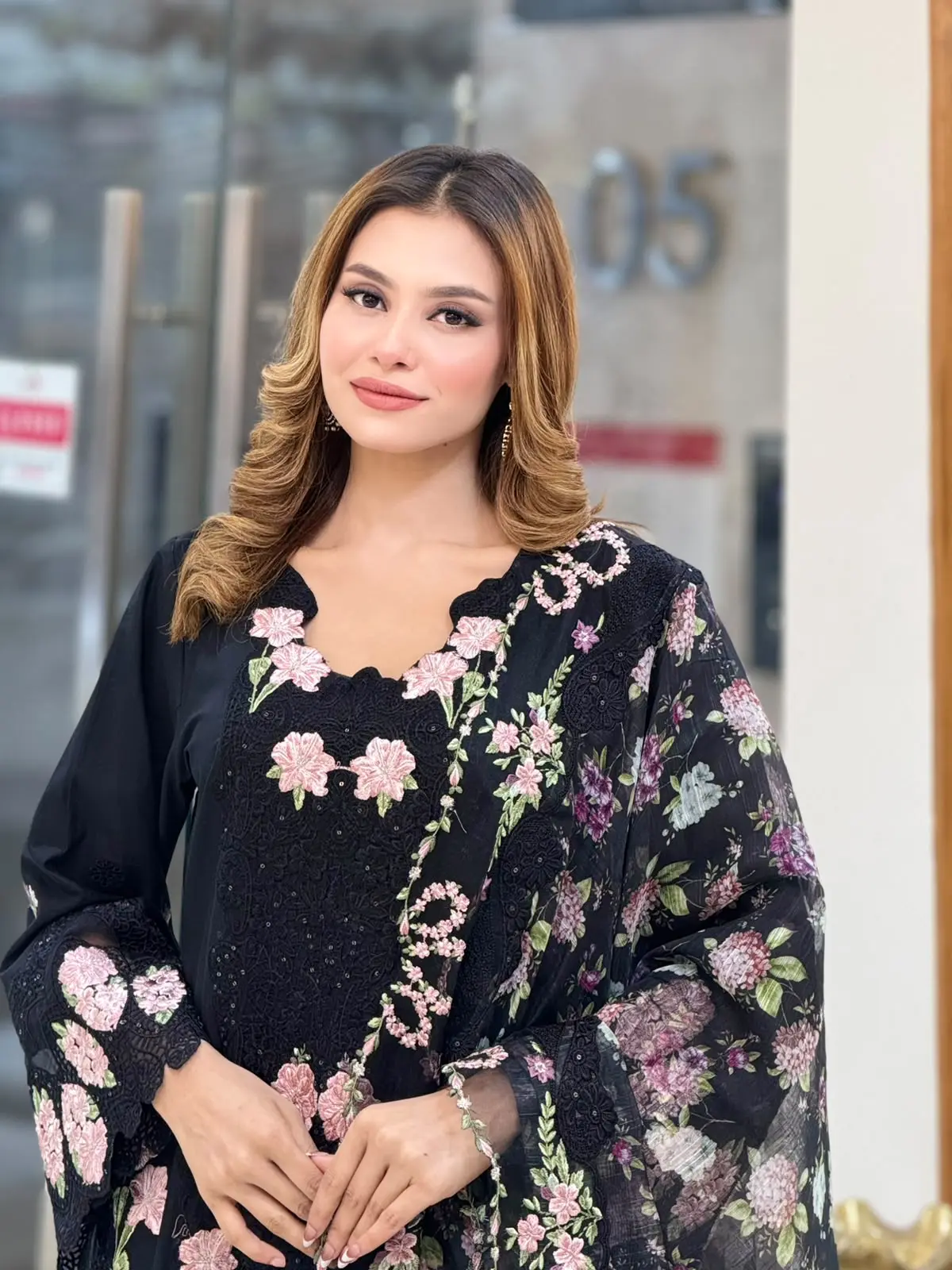 ELAF Luxury (LA-DONNA STITCHED)