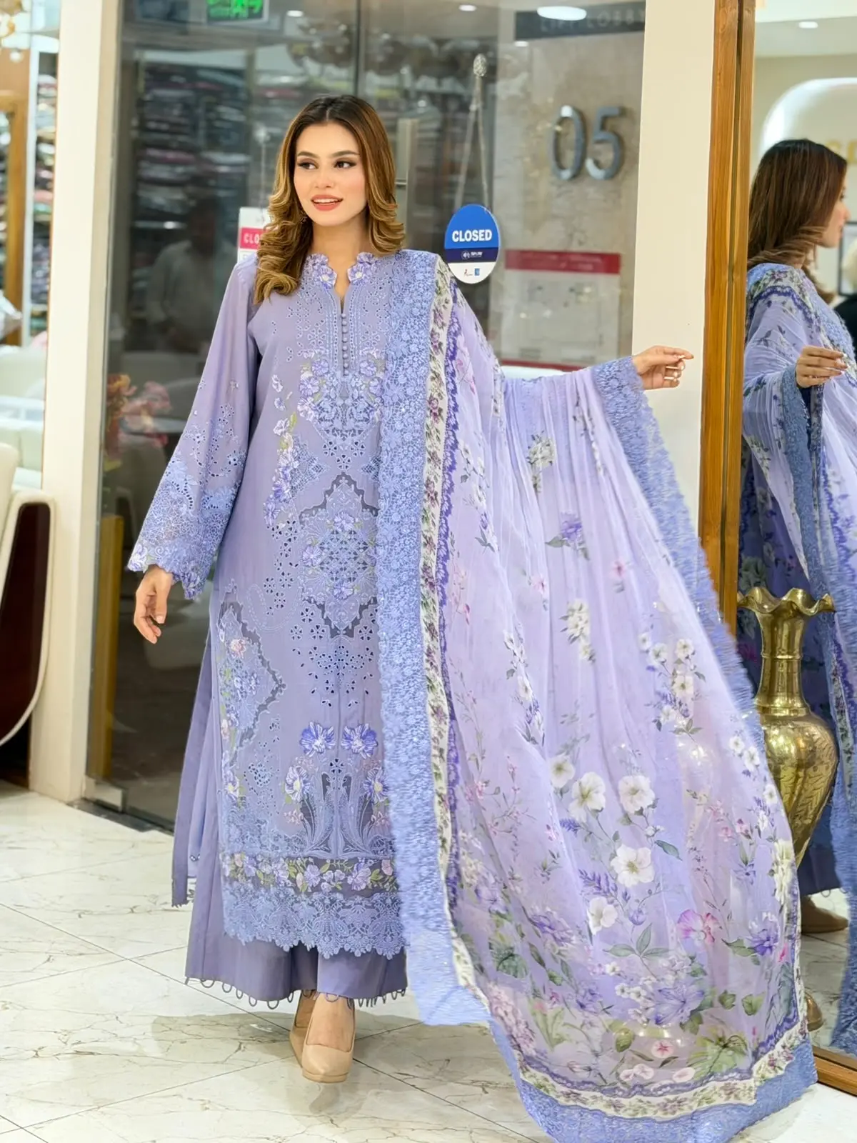 ELAF Luxury (LA-DONNA STITCHED)