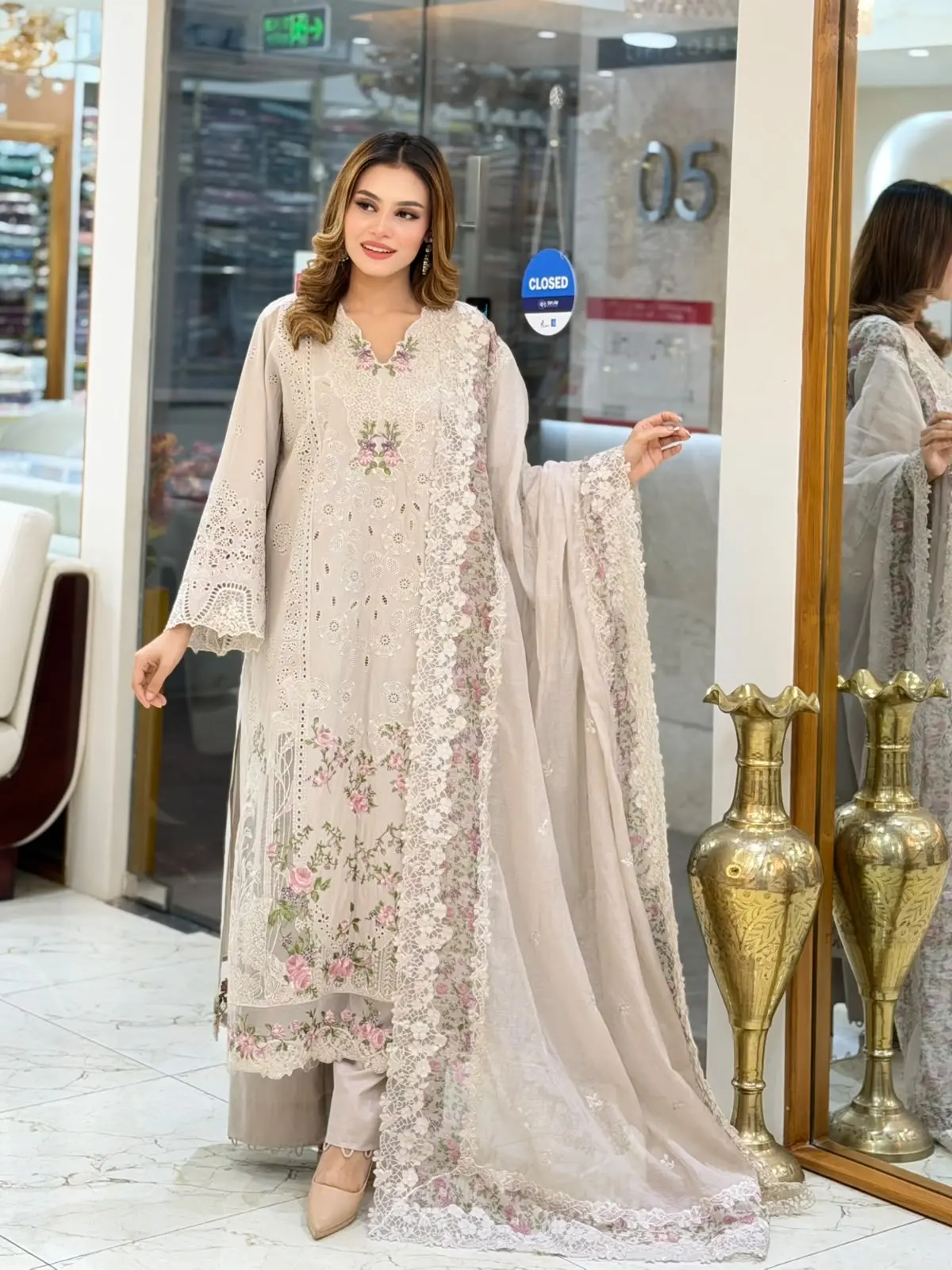 ELAF Luxury (LA-DONNA STITCHED)
