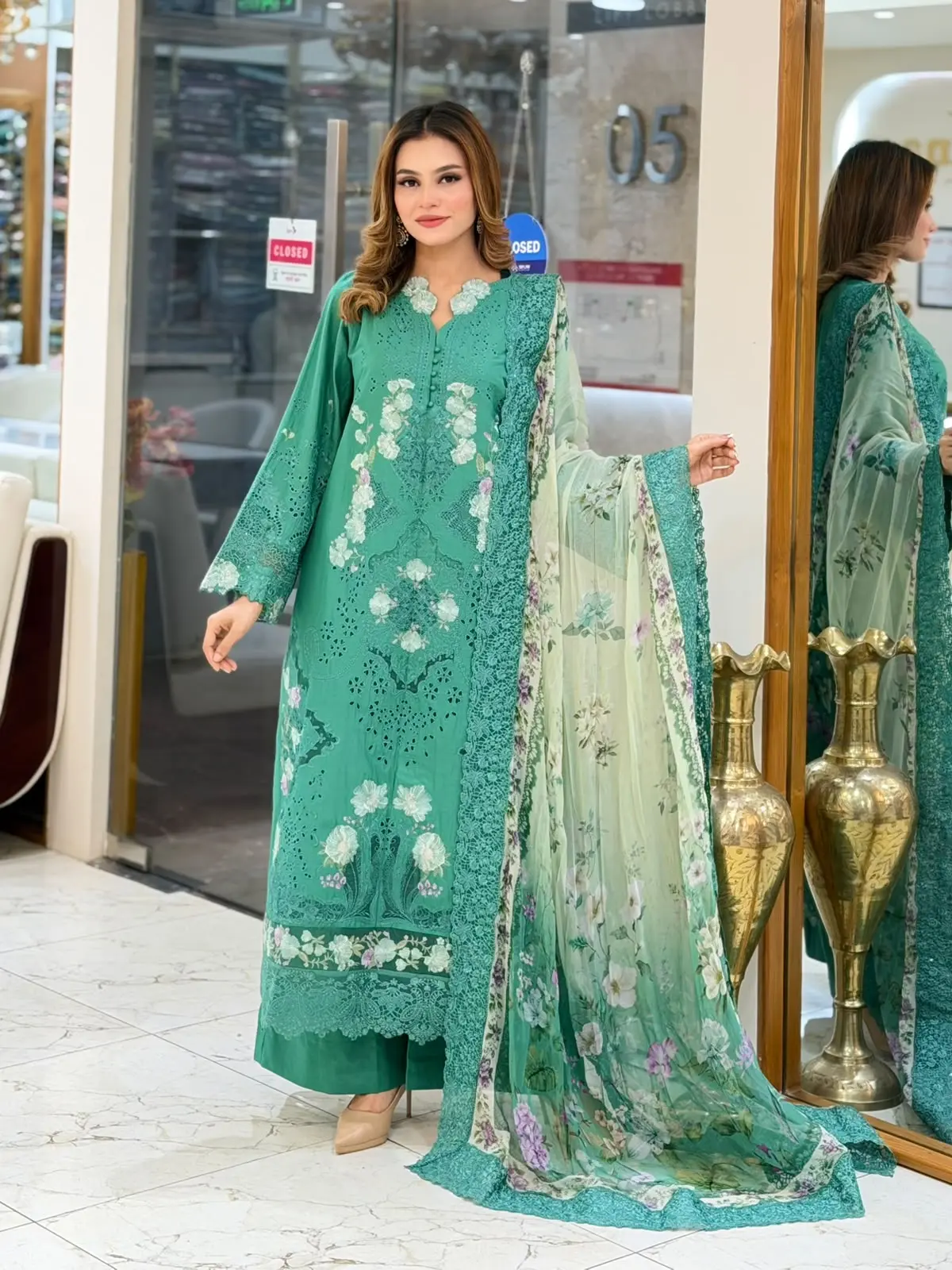 ELAF Luxury (LA-DONNA STITCHED)