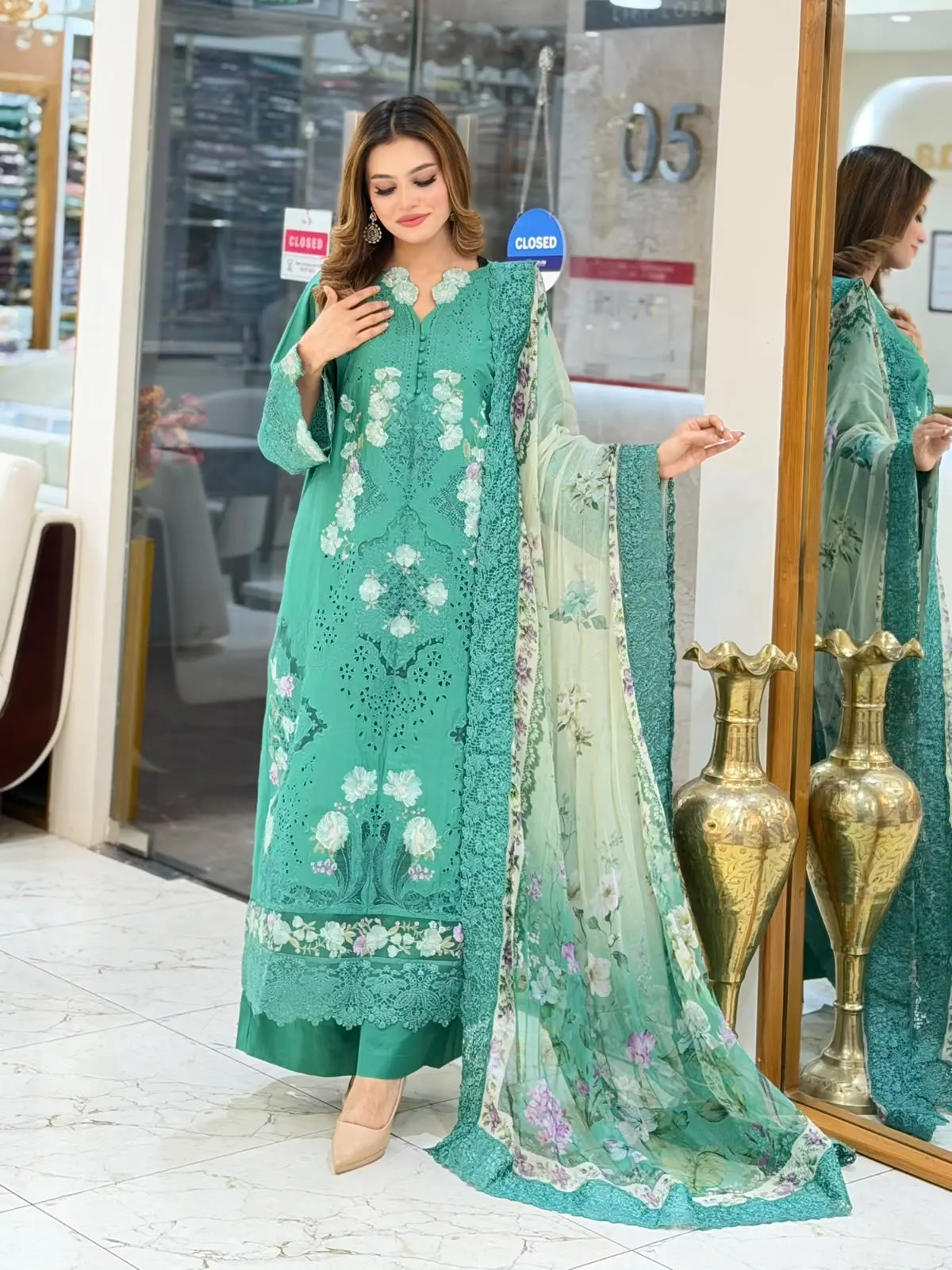 ELAF Luxury (LA-DONNA STITCHED)