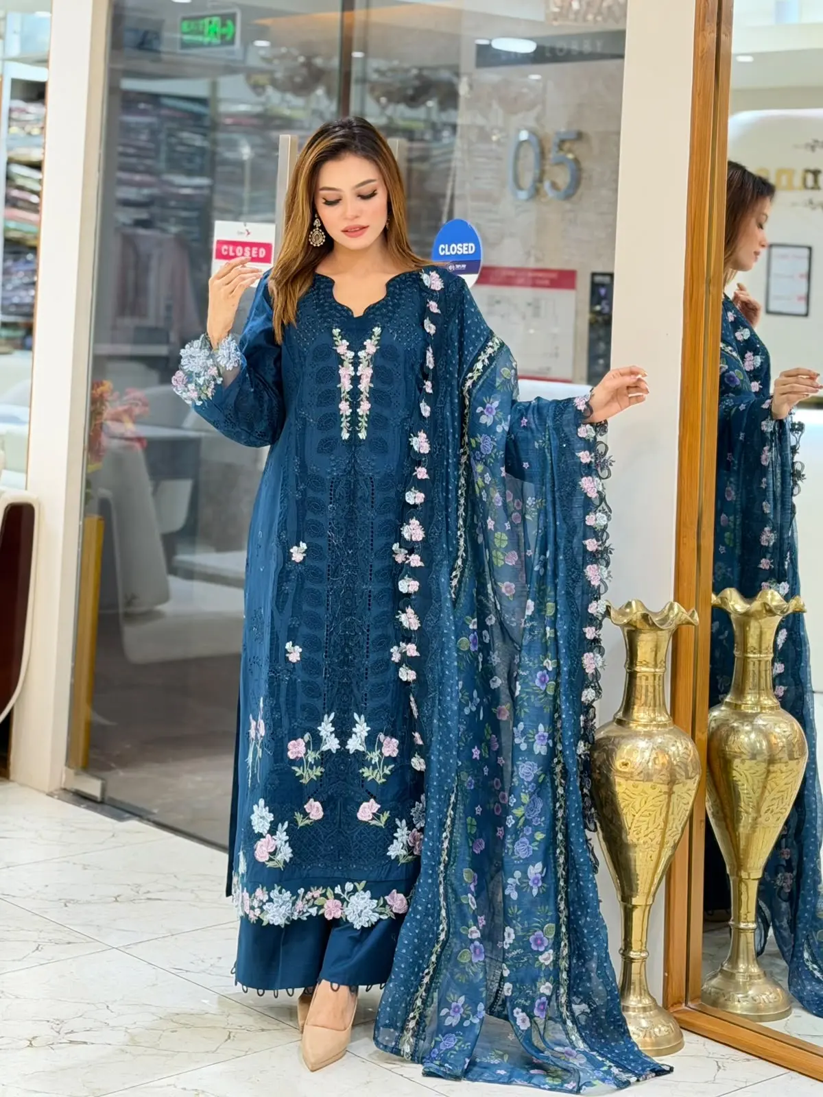 ELAF Luxury (LA-DONNA STITCHED)